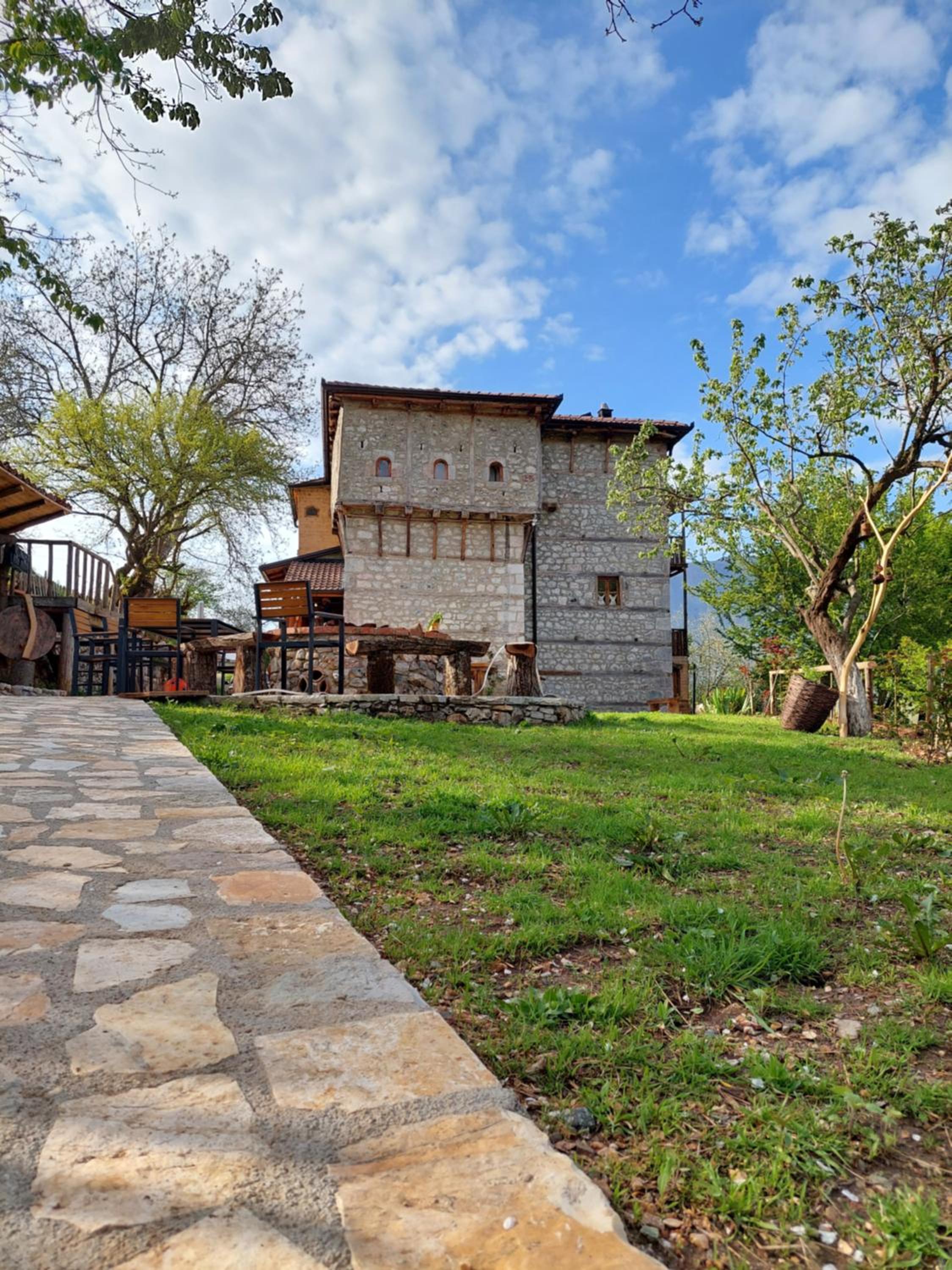 Kulla Hupi Agriturism