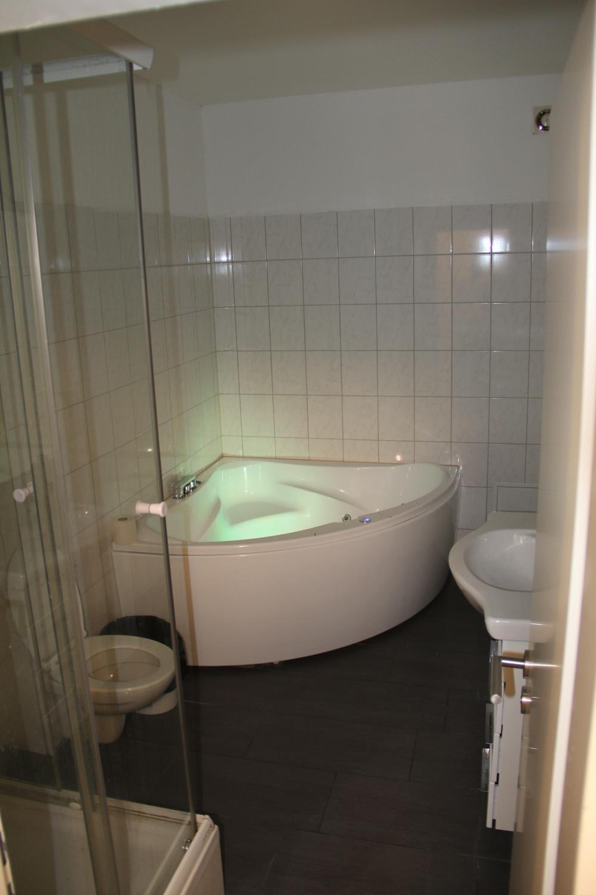 Stay2Night City Center Hostel