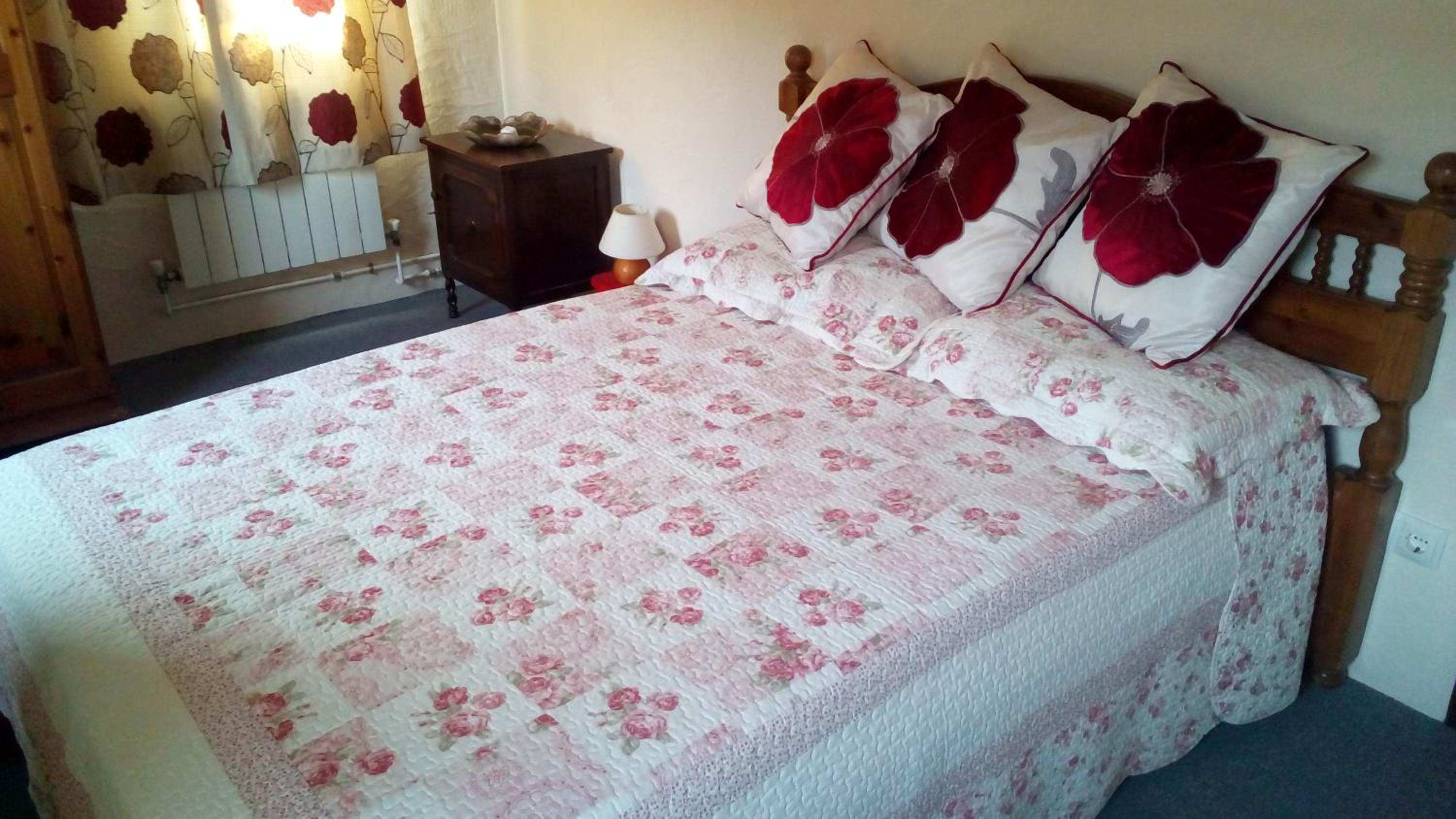 Las Marrojas, secluded Tudor country cottage