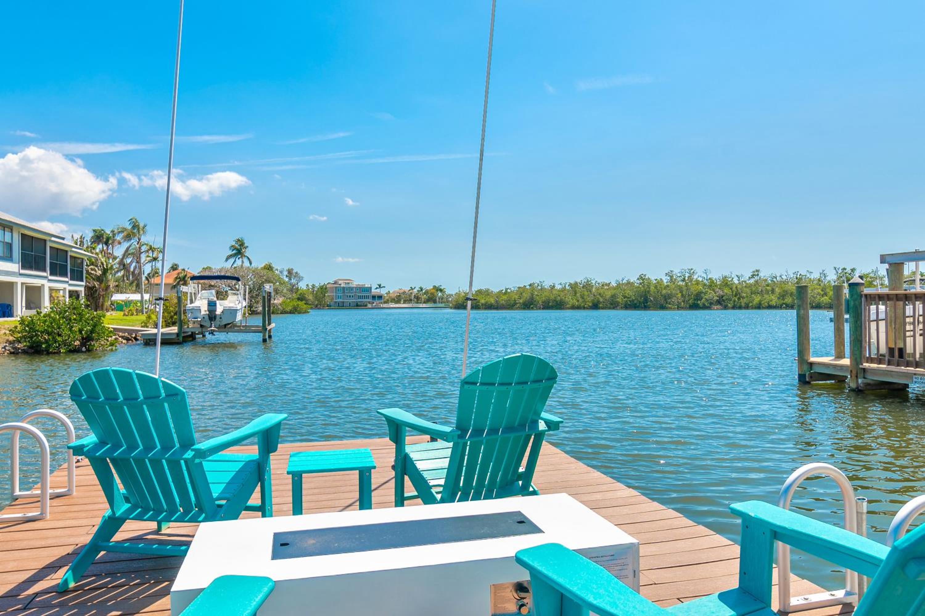 Latitude 26 Waterfront Boutique Resort - Bonita Springs