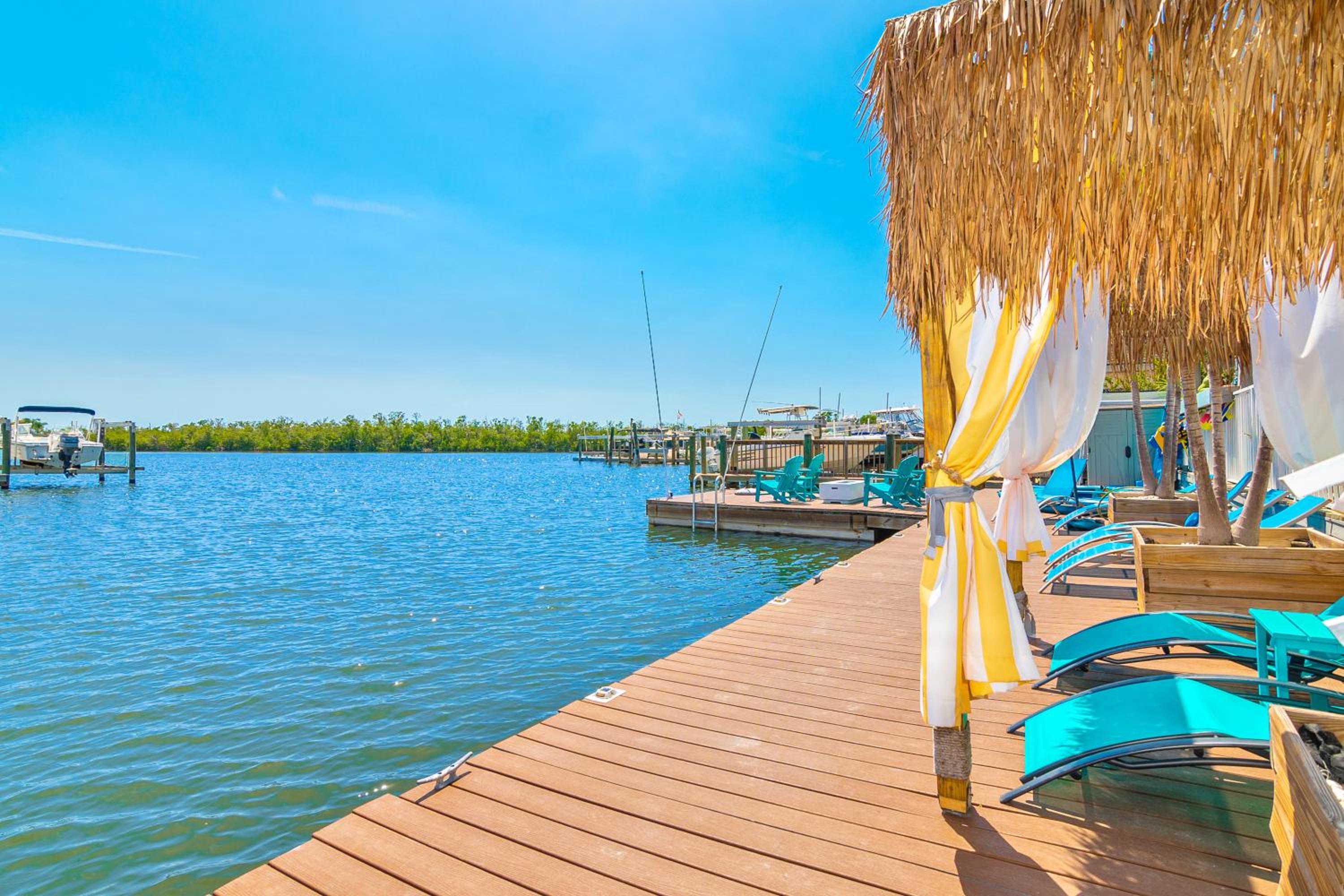 Latitude 26 Waterfront Boutique Resort - Bonita Springs