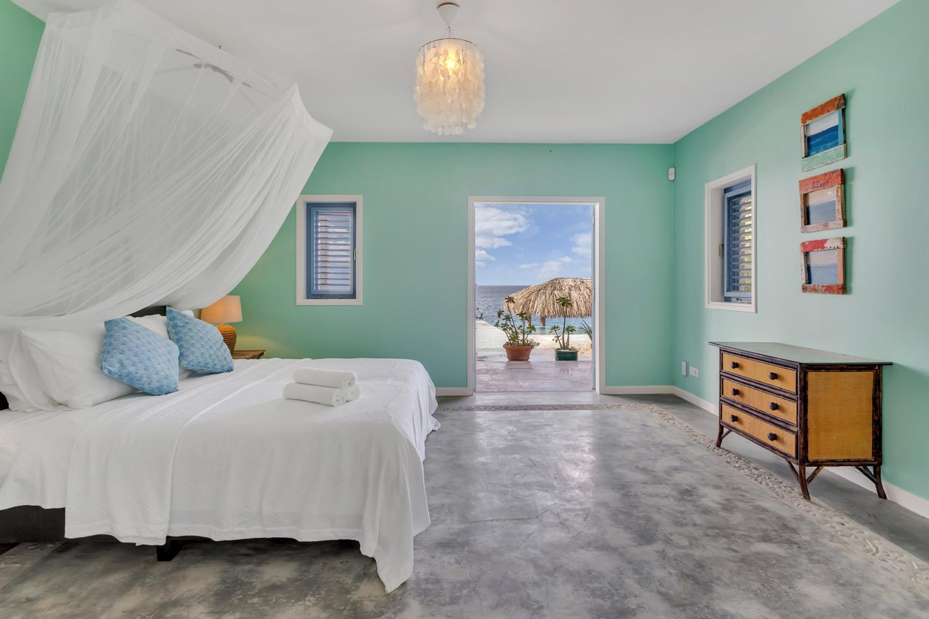 Villa Shores 32