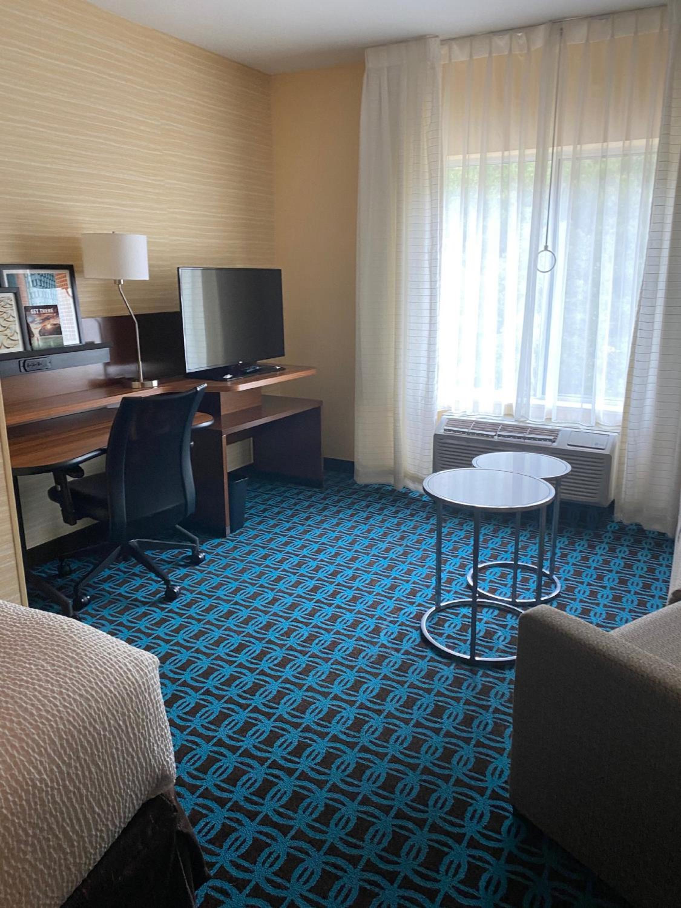 Durango Vacations - Fairfield Inn  Suites by Marriott Durango - Property Image 4