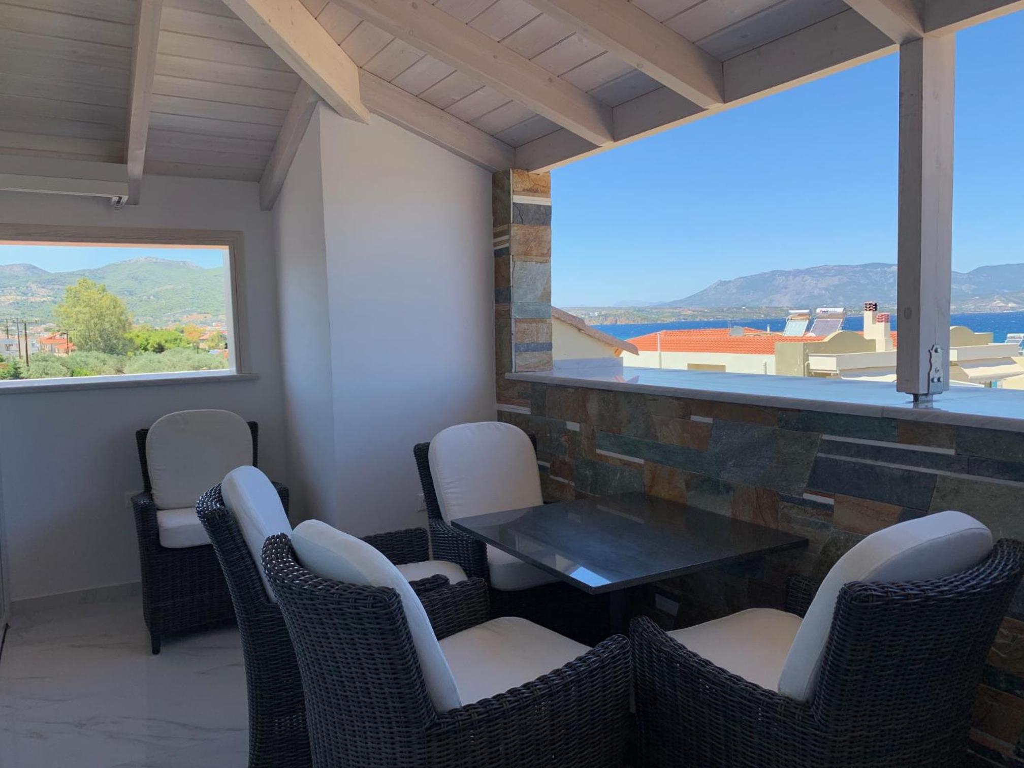 LIVAS Almyri seafront flat