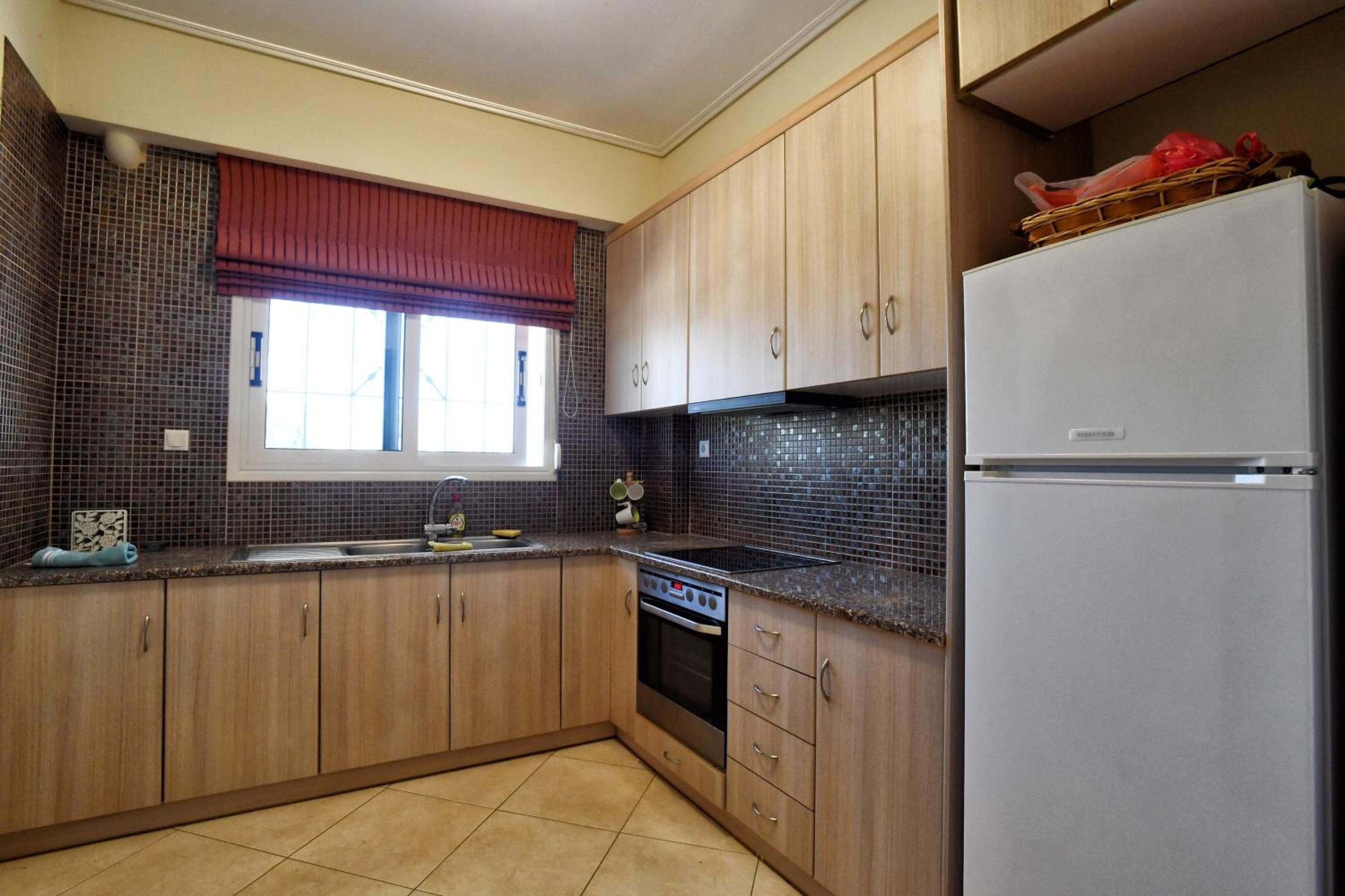 LIVAS Almyri seafront flat