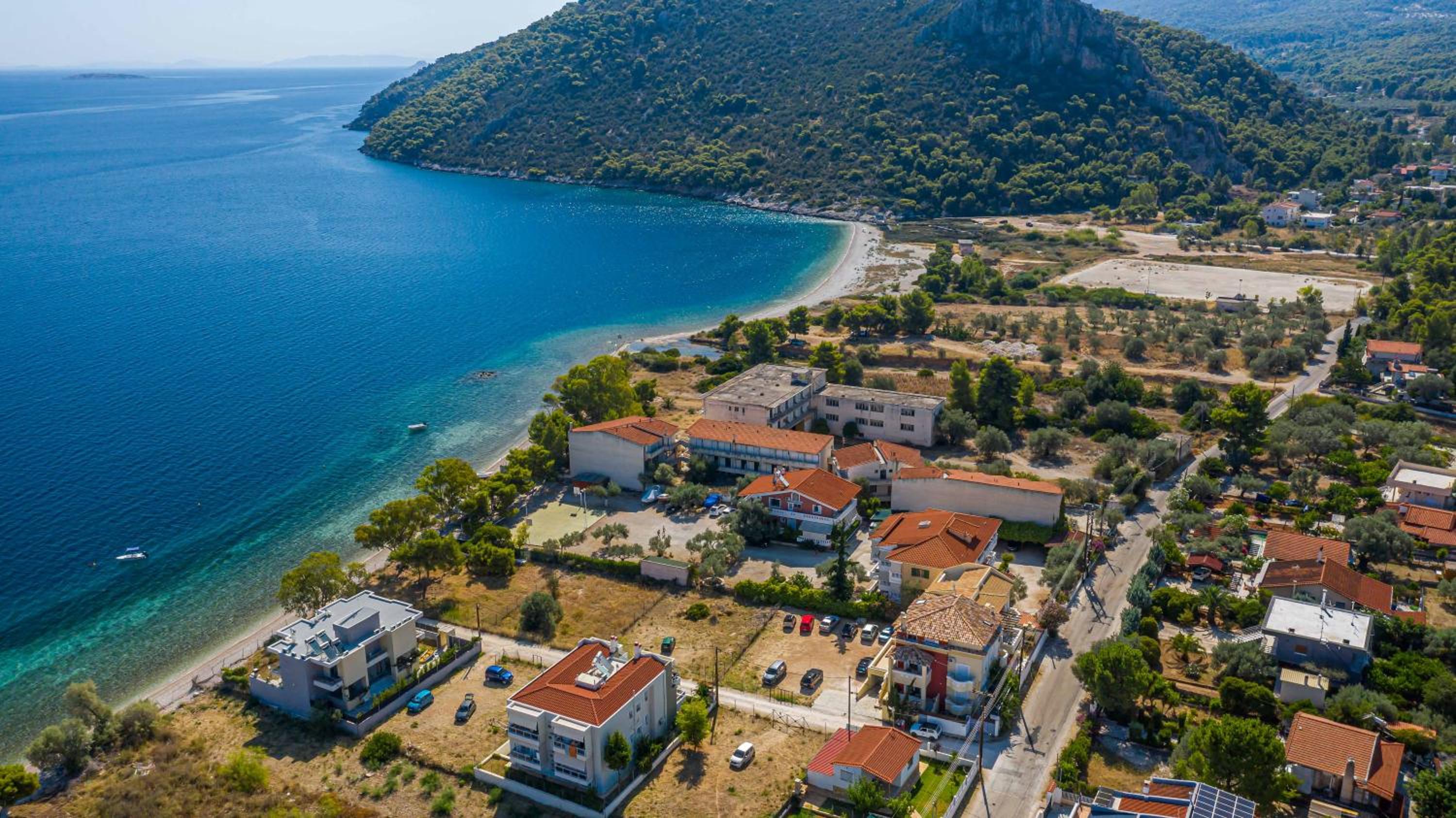 LIVAS Almyri seafront flat