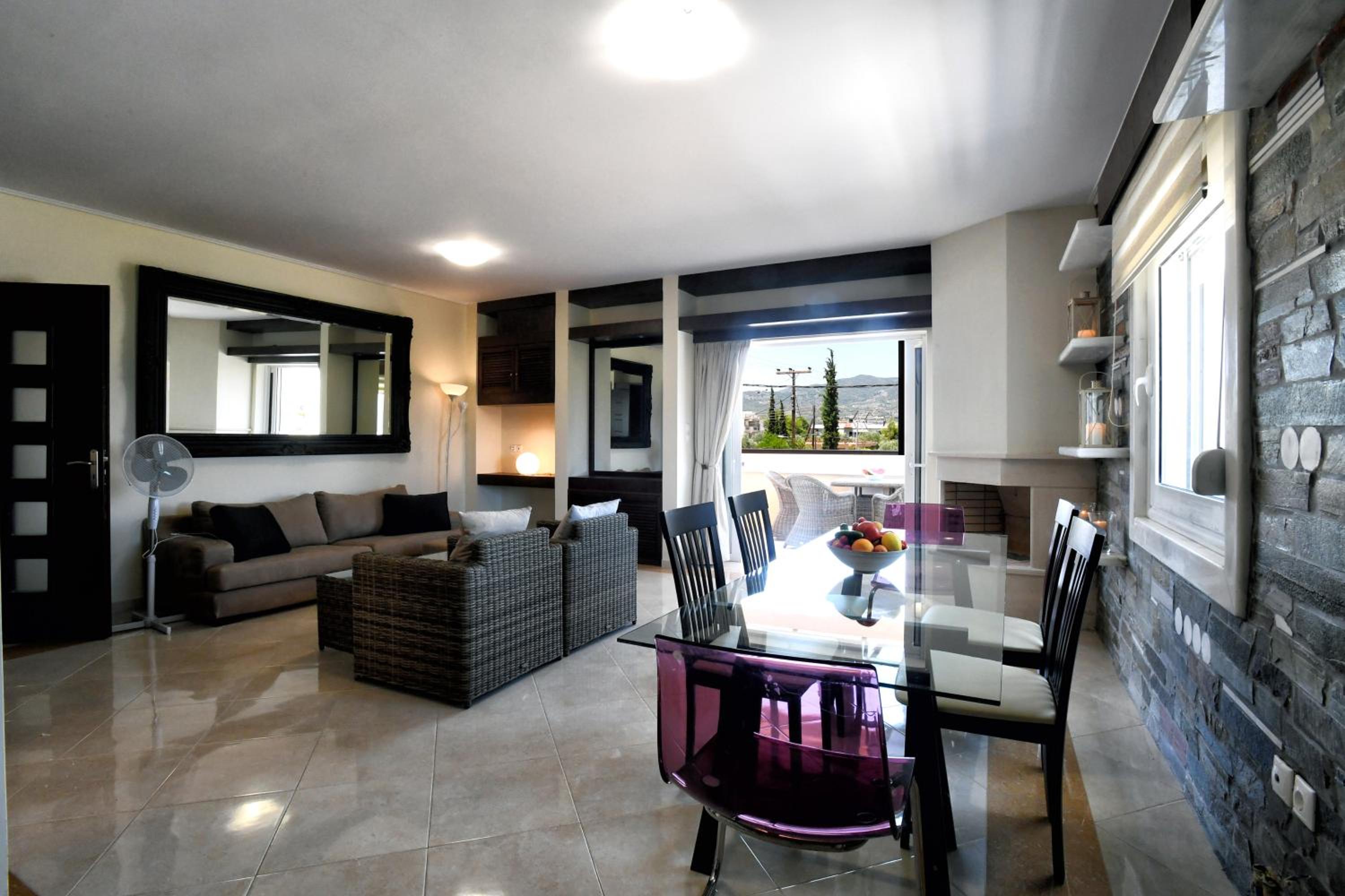 LIVAS Almyri seafront flat