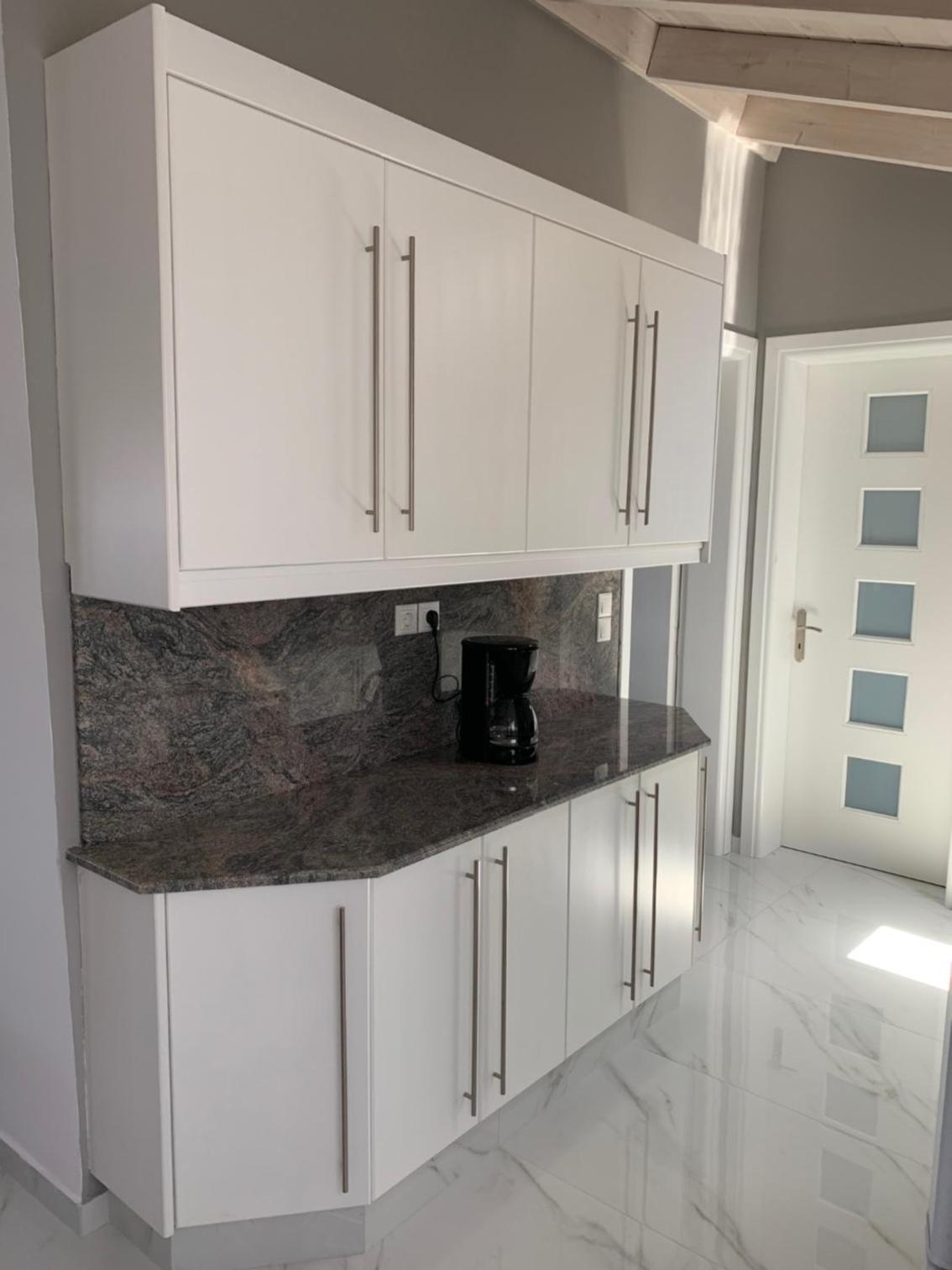 LIVAS Almyri seafront flat