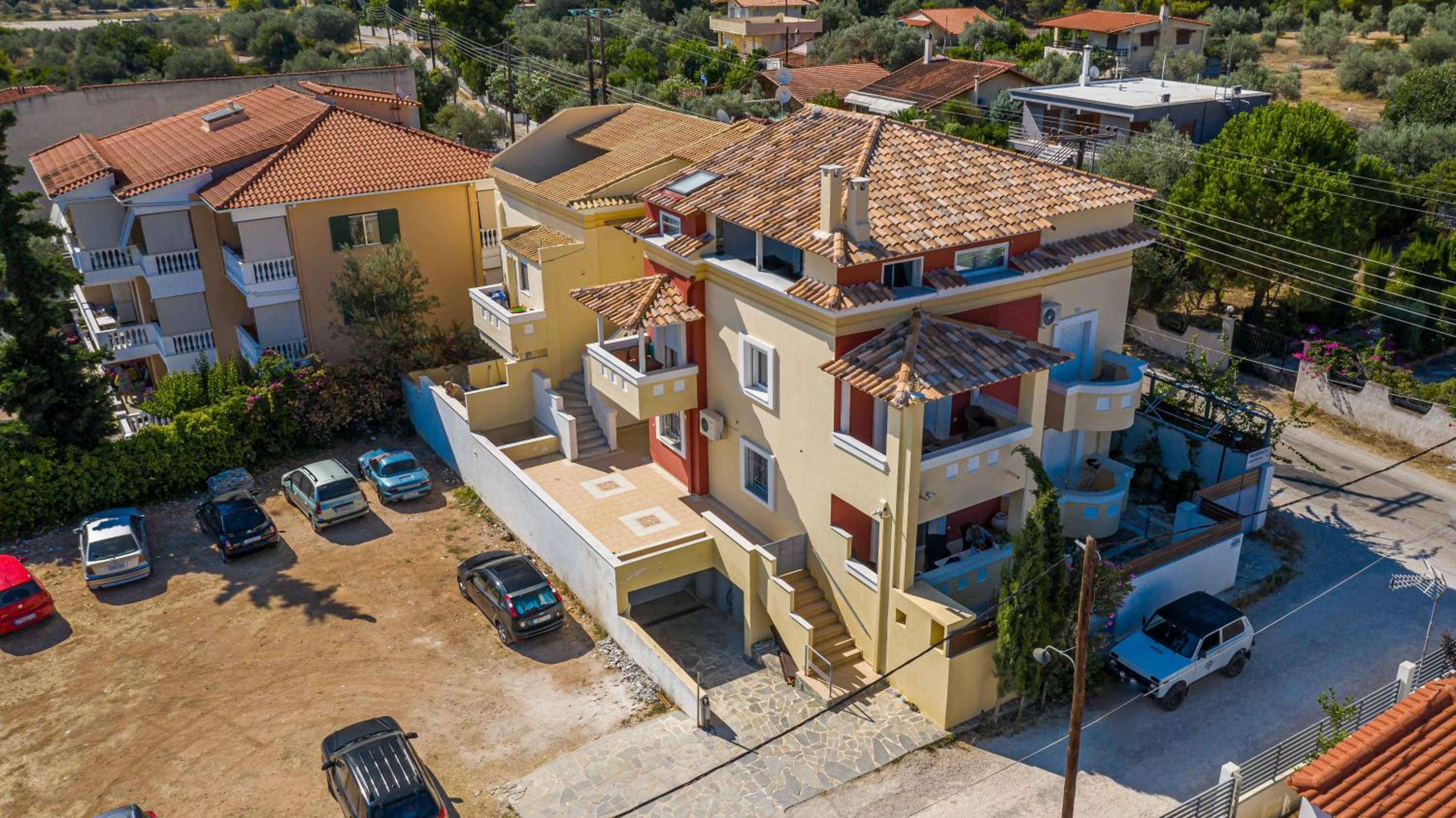 LIVAS Almyri seafront flat