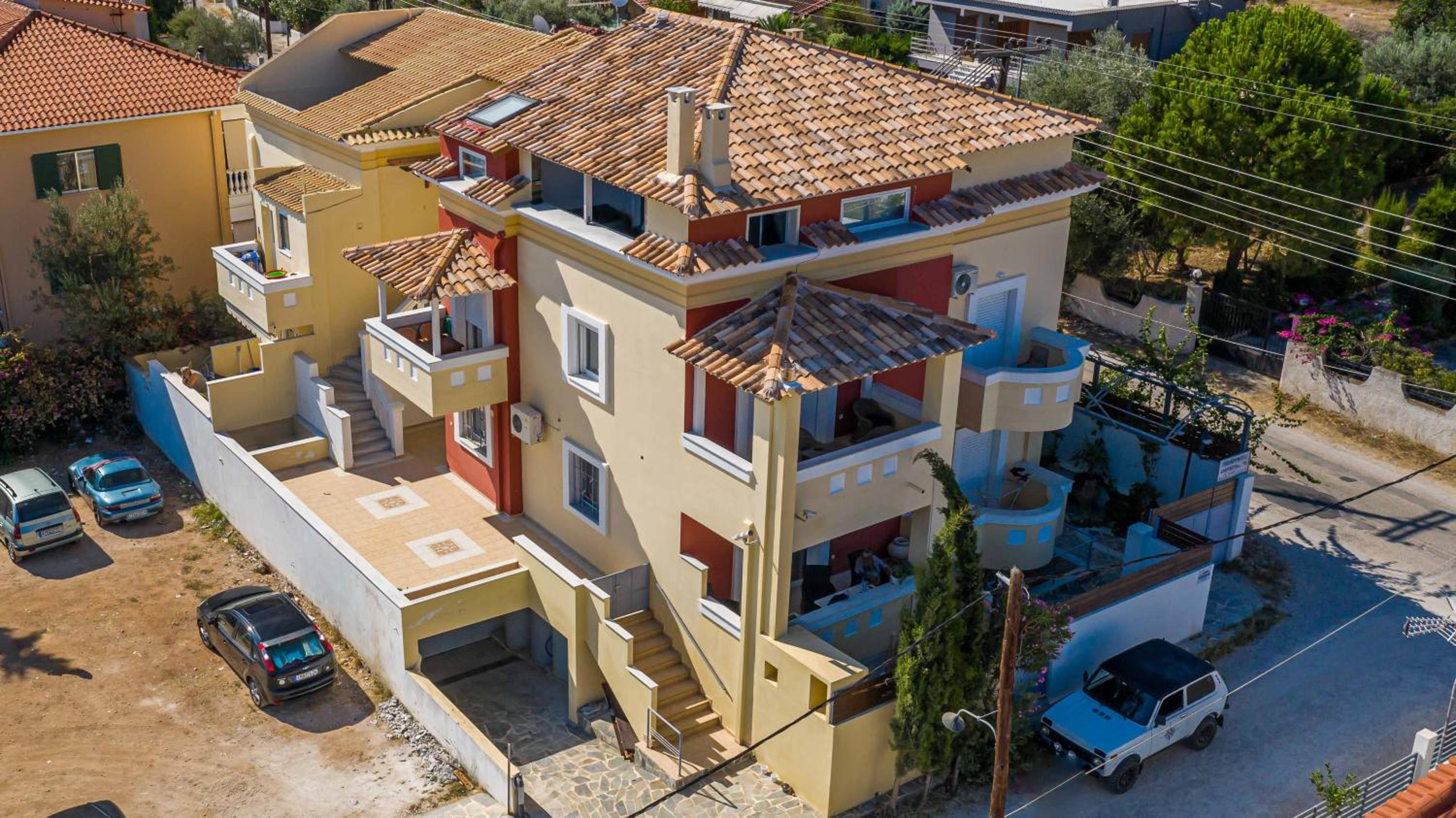 LIVAS Almyri seafront flat