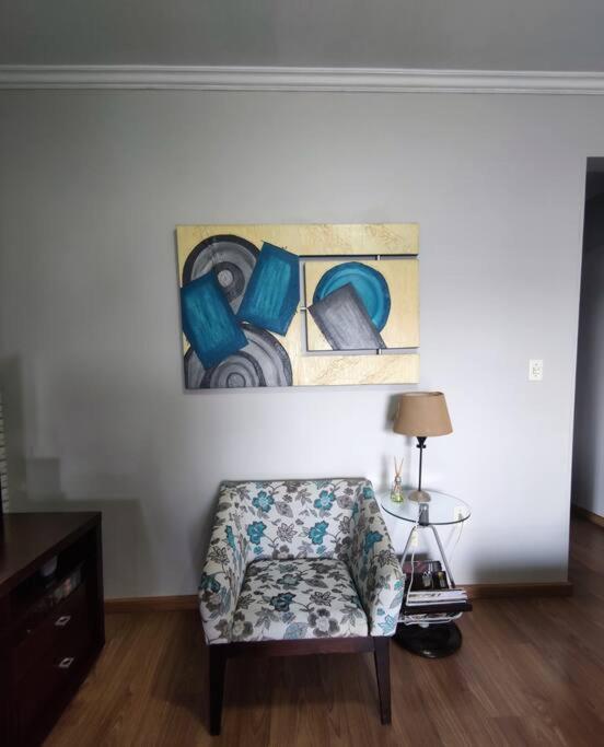 Apartamento completo em Joinville no Costa e Silva - Há 50 km das Praias SC