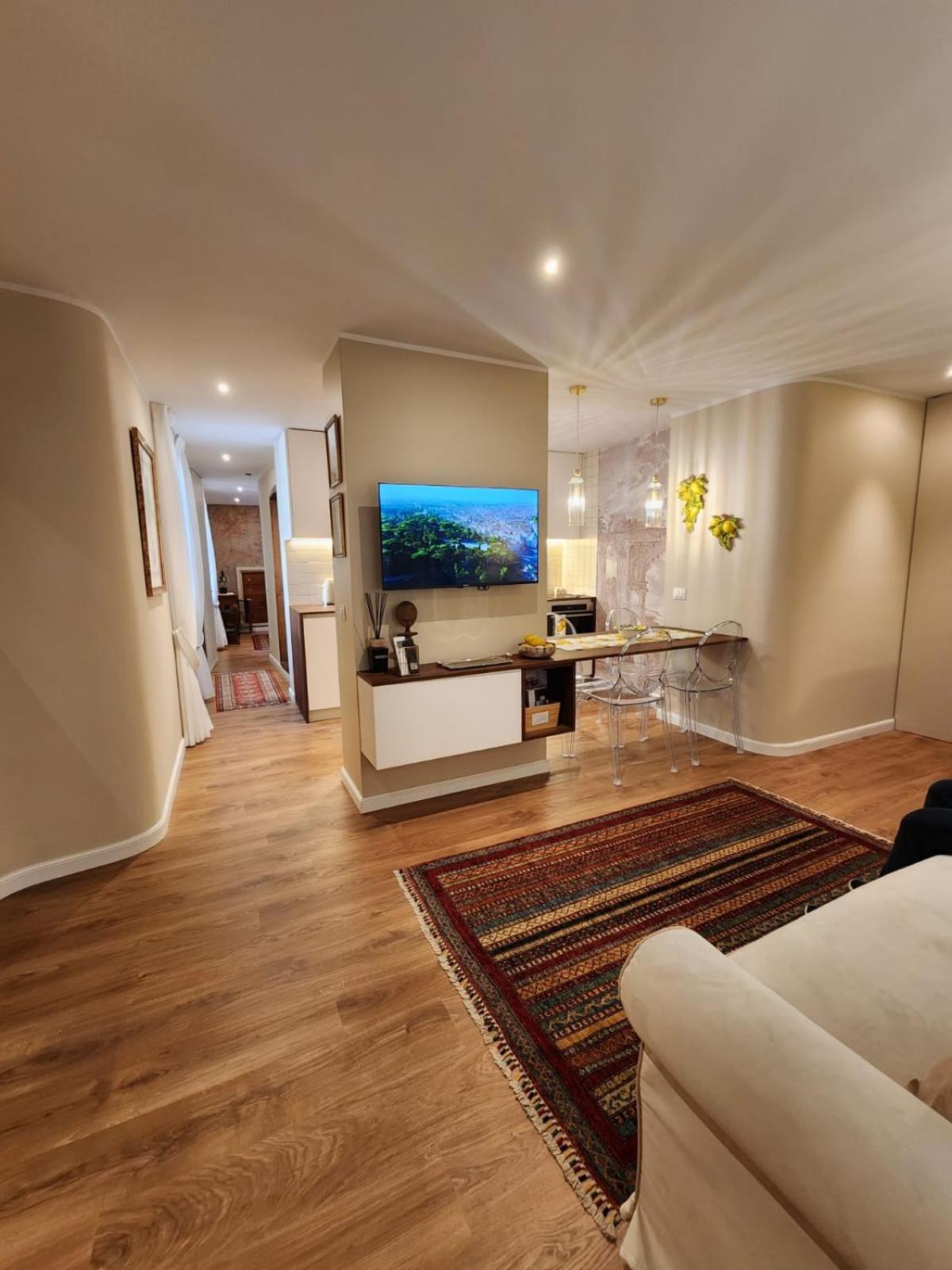 Charming stay in Roma - Luxury Holiday Apartment