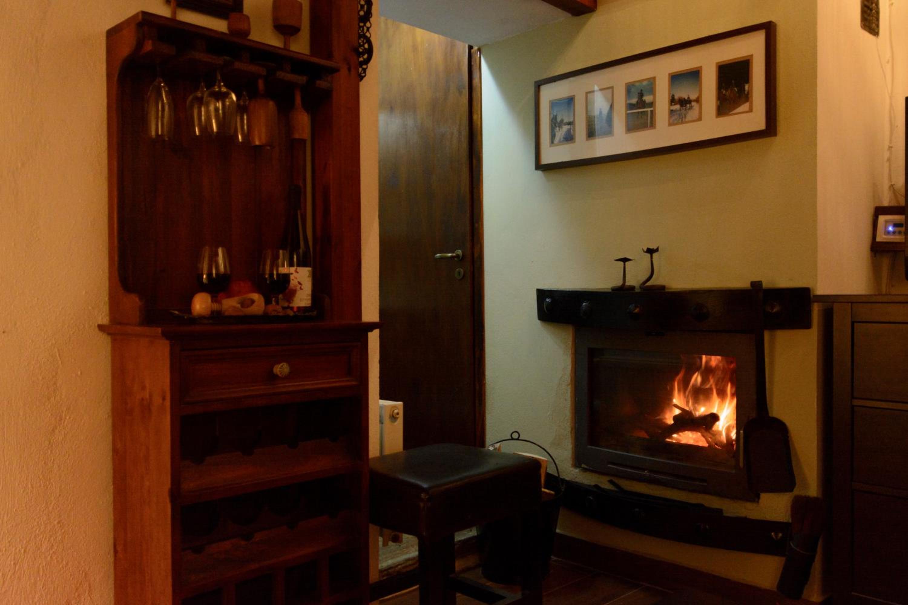 Bardis' Wooden Family Loft House
