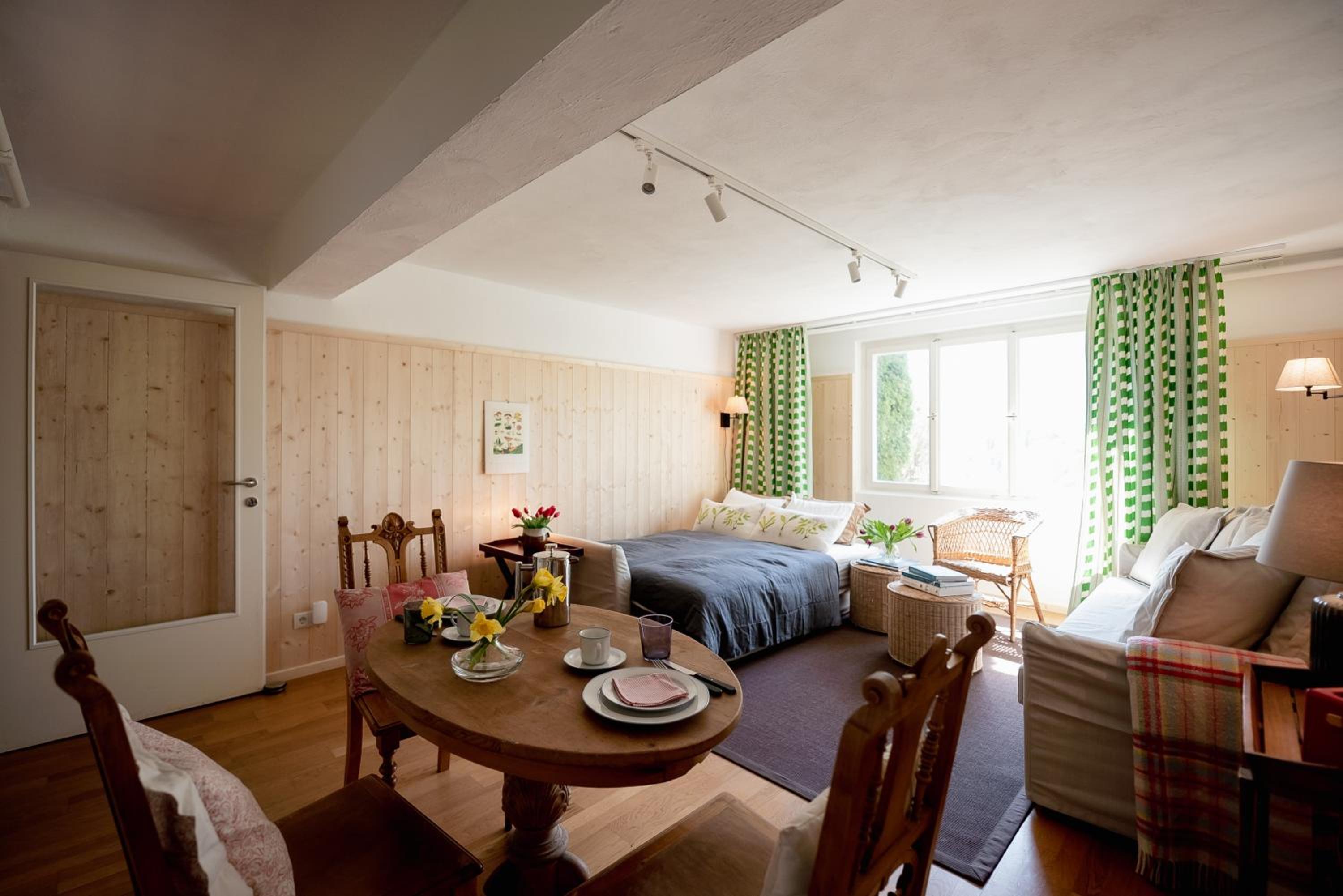 Bodensee Apartments, Sauna, Lake Walks, Free Parking, Self Checkin, Nature Reserve, Restaurants Nearby