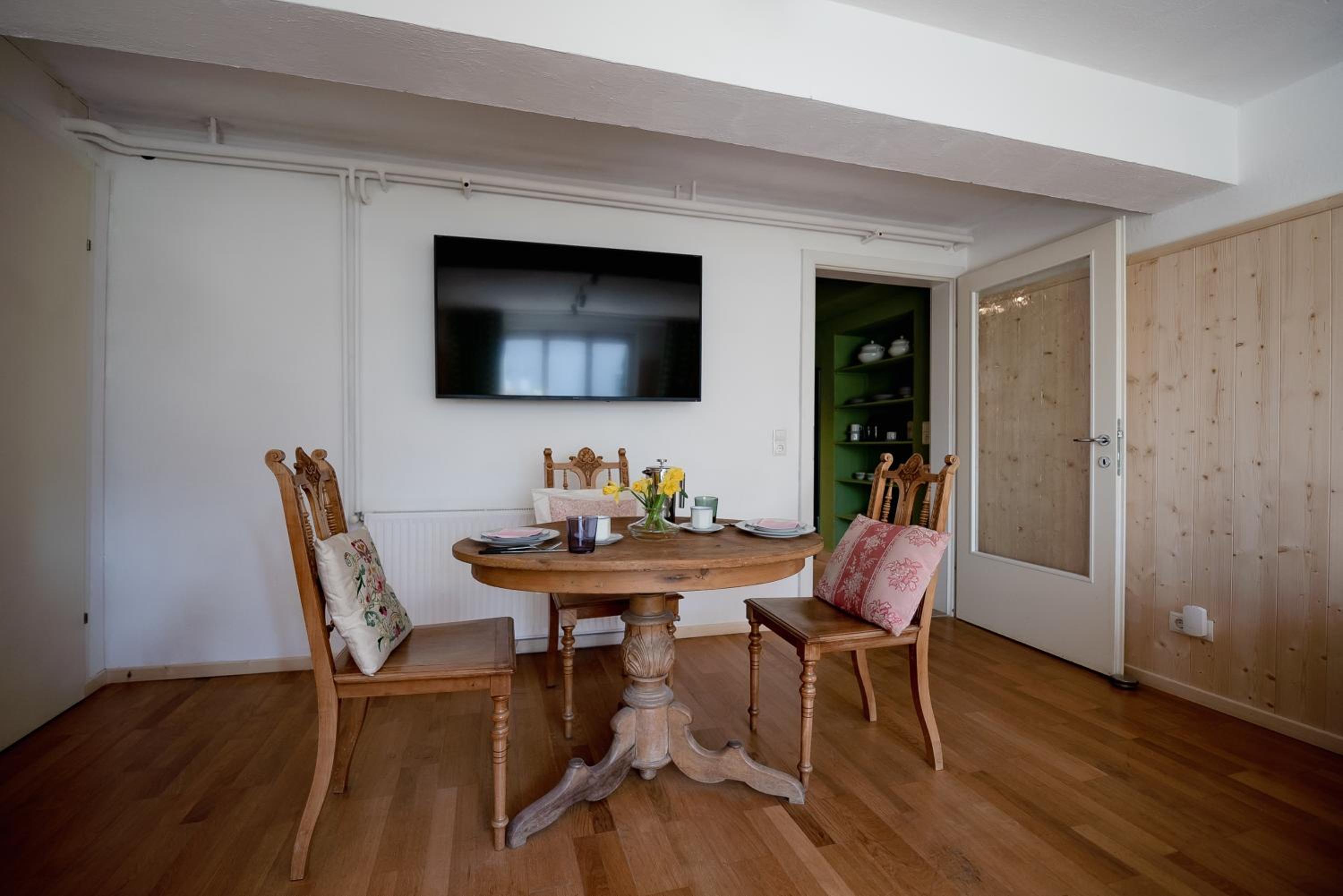 Bodensee Apartments, Sauna, Lake Walks, Free Parking, Self Checkin, Nature Reserve, Restaurants Nearby