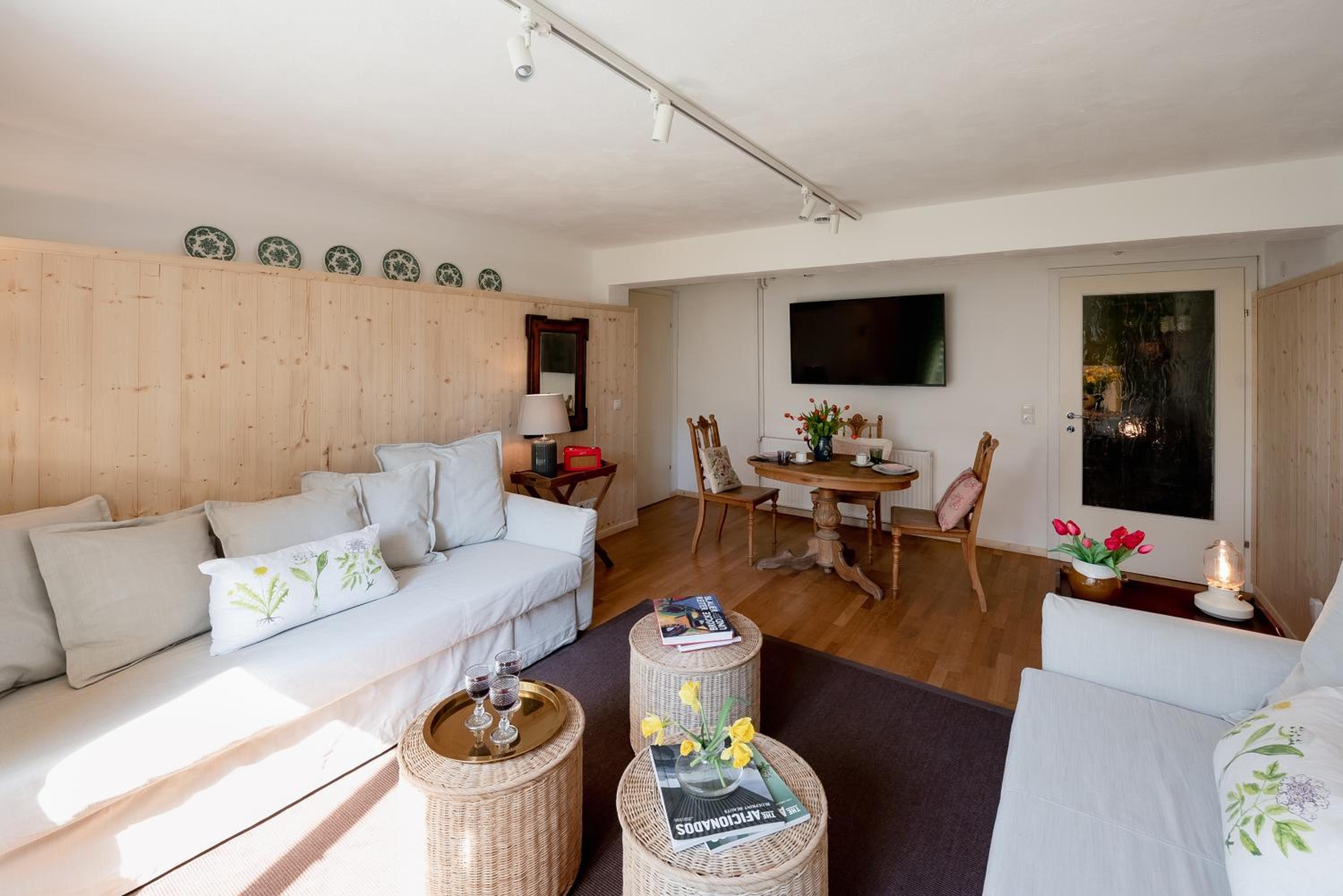 Bodensee Apartments, Sauna, Lake Walks, Free Parking, Self Checkin, Nature Reserve, Restaurants Nearby