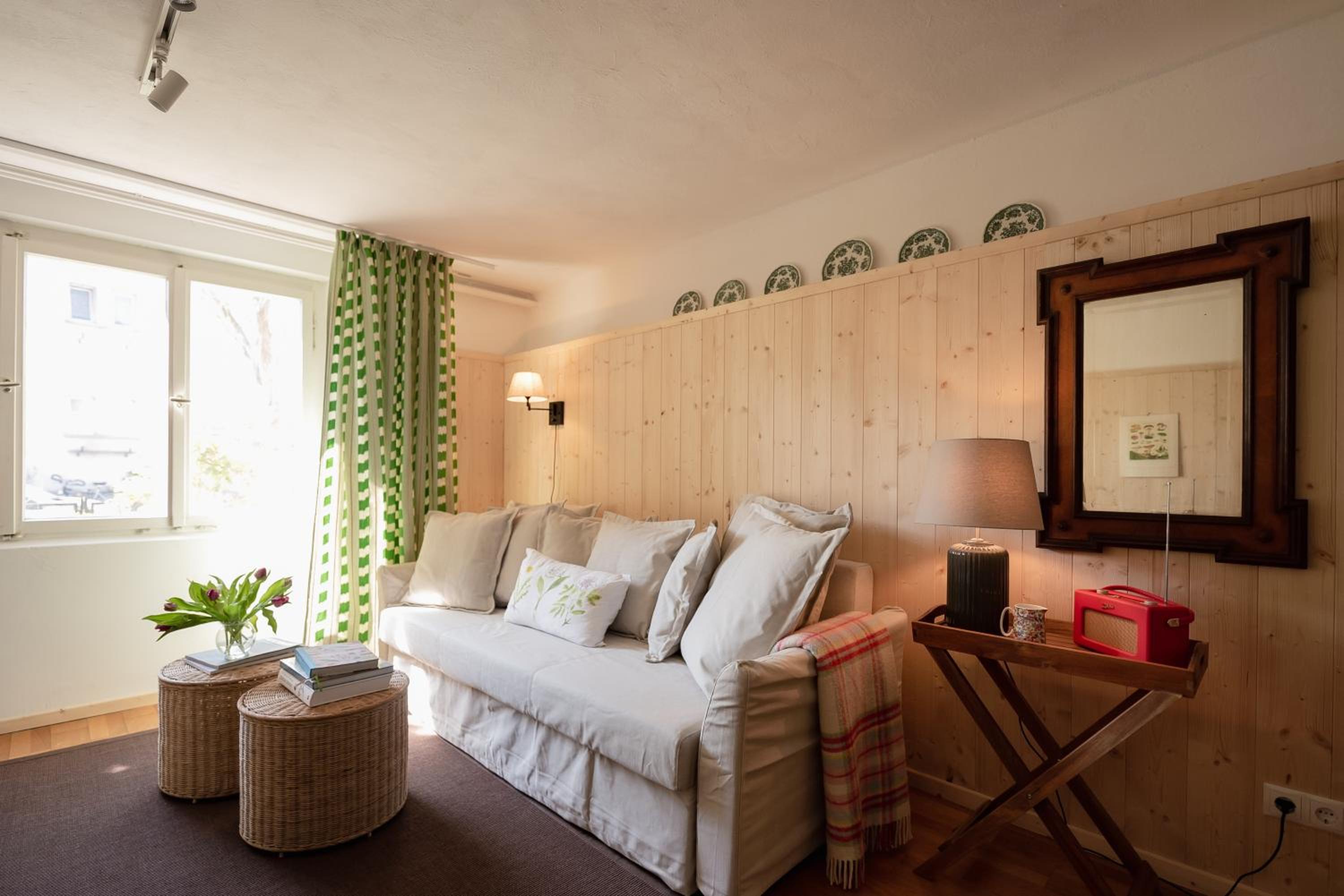 Bodensee Apartments, Sauna, Lake Walks, Free Parking, Self Checkin, Nature Reserve, Restaurants Nearby
