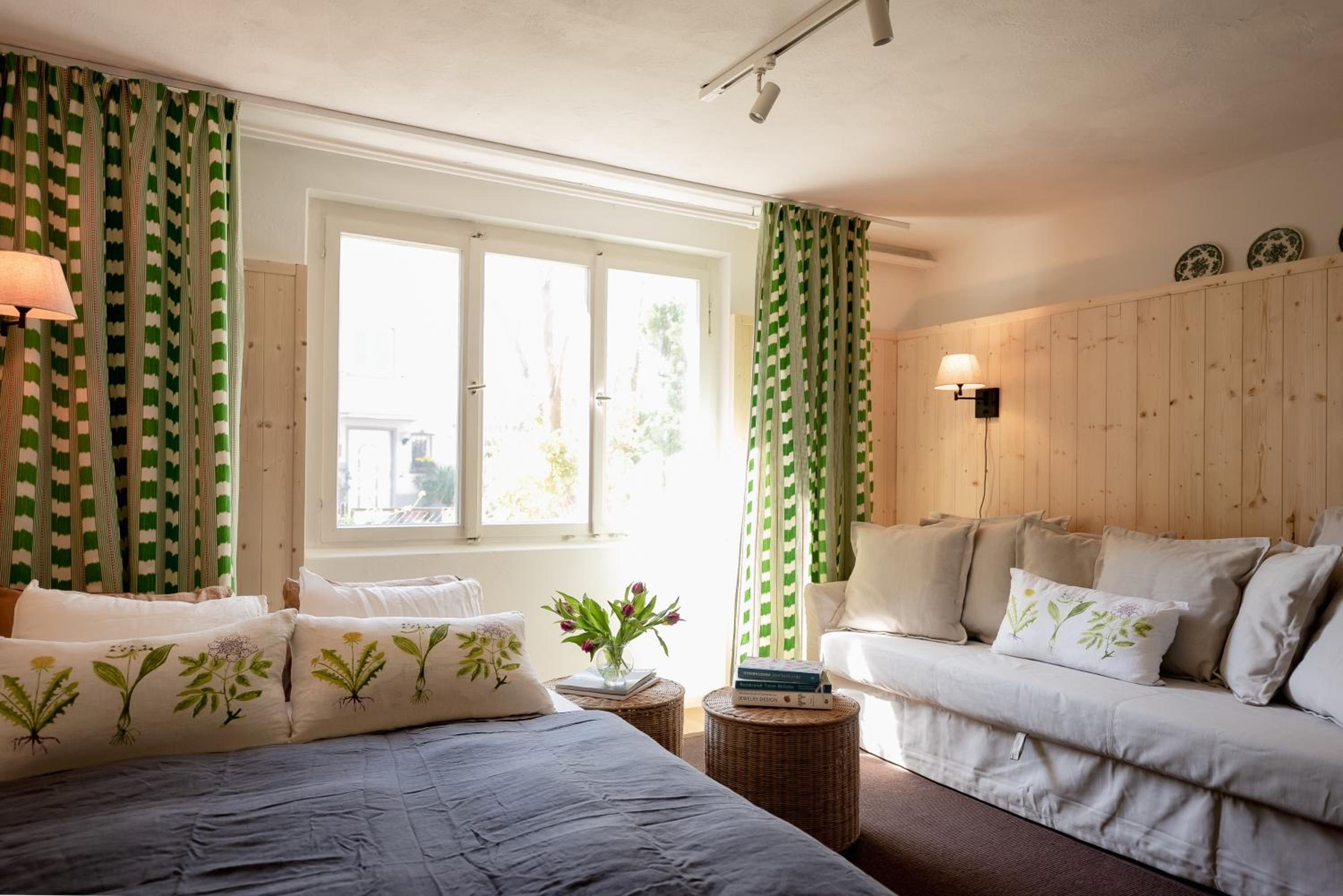 Bodensee Apartments, Sauna, Lake Walks, Free Parking, Self Checkin, Nature Reserve, Restaurants Nearby