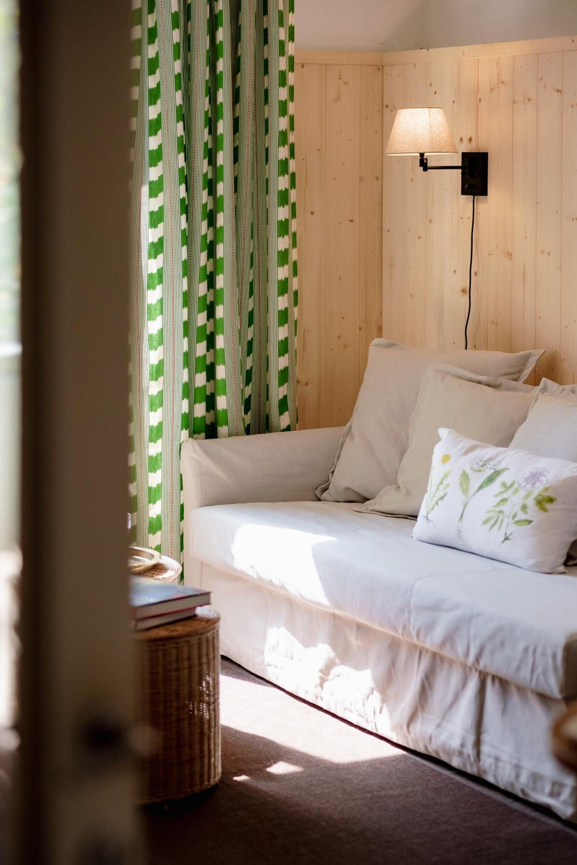 Bodensee Apartments, Sauna, Lake Walks, Free Parking, Self Checkin, Nature Reserve, Restaurants Nearby