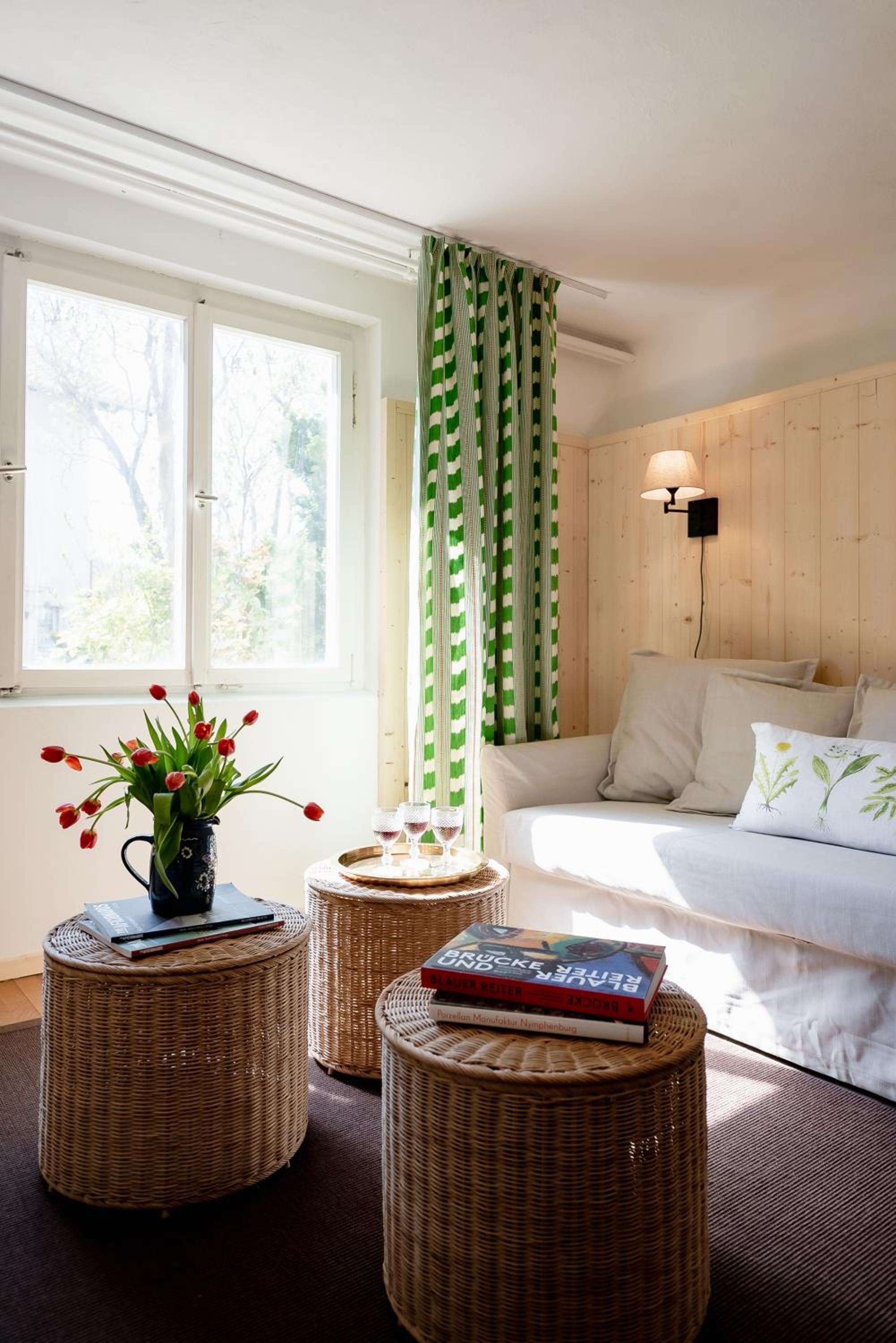 Bodensee Apartments, Sauna, Lake Walks, Free Parking, Self Checkin, Nature Reserve, Restaurants Nearby