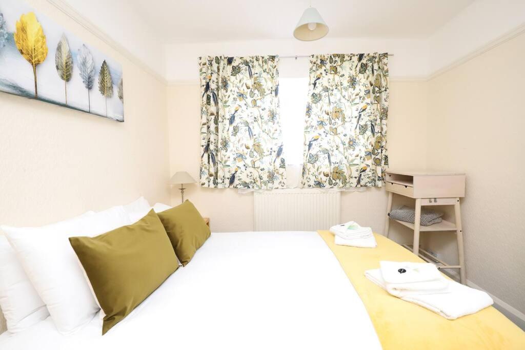 Oxford Vacations - Wolsey Road, North Oxford - Property Image 1
