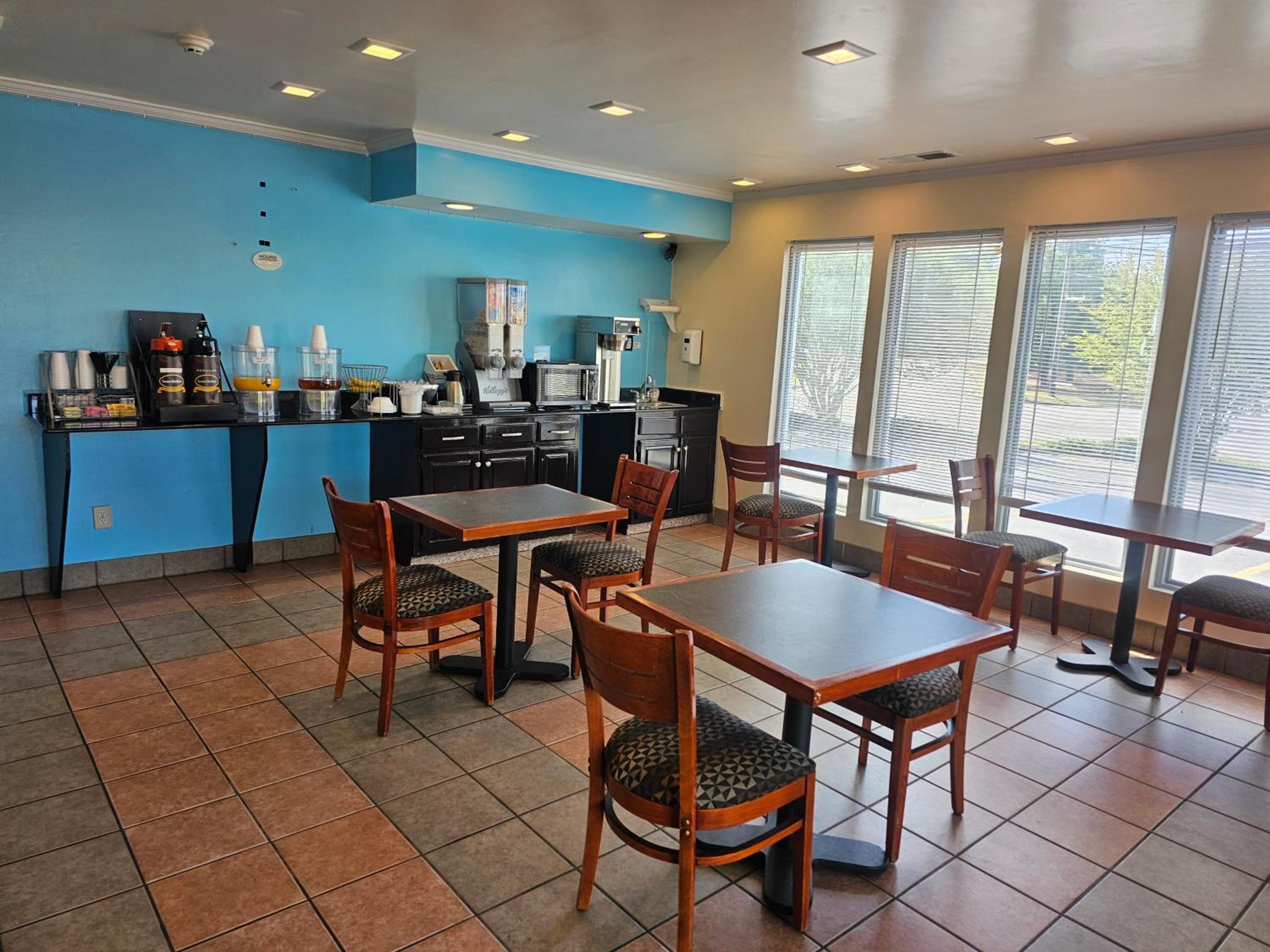 budgetel Inn  Suites - Property Image 16