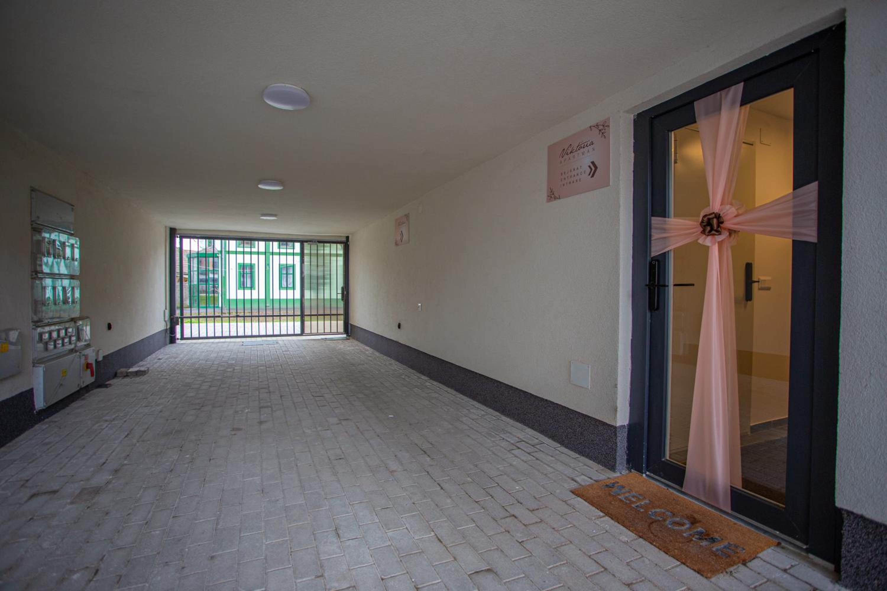 Viktória Apartman