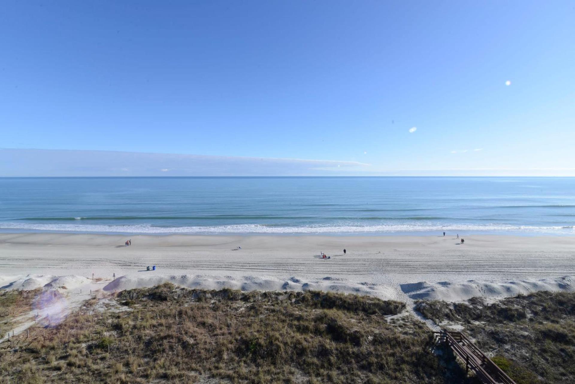 Myrtle Beach Vacations - Huge Oceanfront End Unit Top Location with Pool - Property Image 3