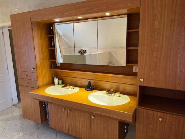 Villa Haagdoorn te Achel, 10 personen, 12 personen op aanvraag, met Ecologisch zwembad in een oase van rust!