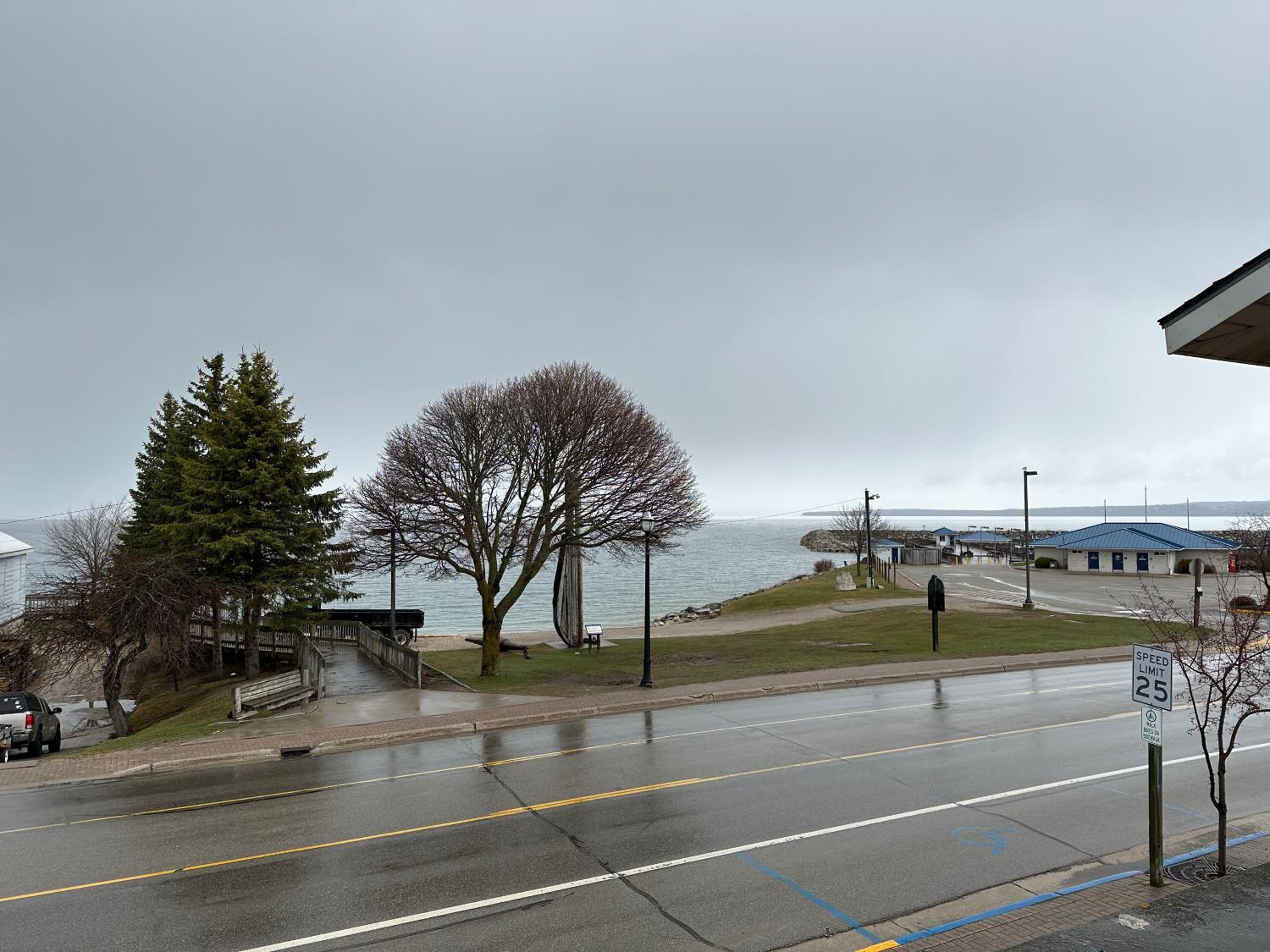 Bayside Inn