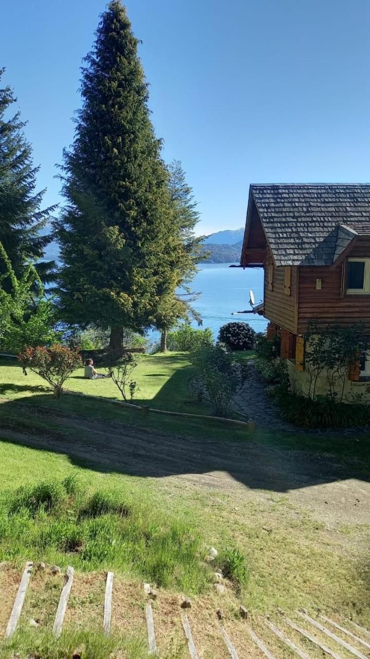 Nanihue Casa de Montaña con vista al Lago