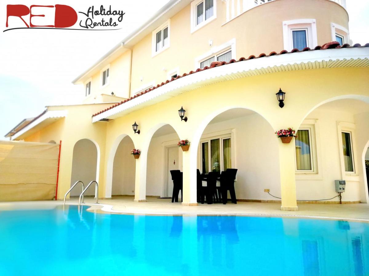 Belek Vacations - Marvelous Villa with Private Pool in Antalya - Property Image 1