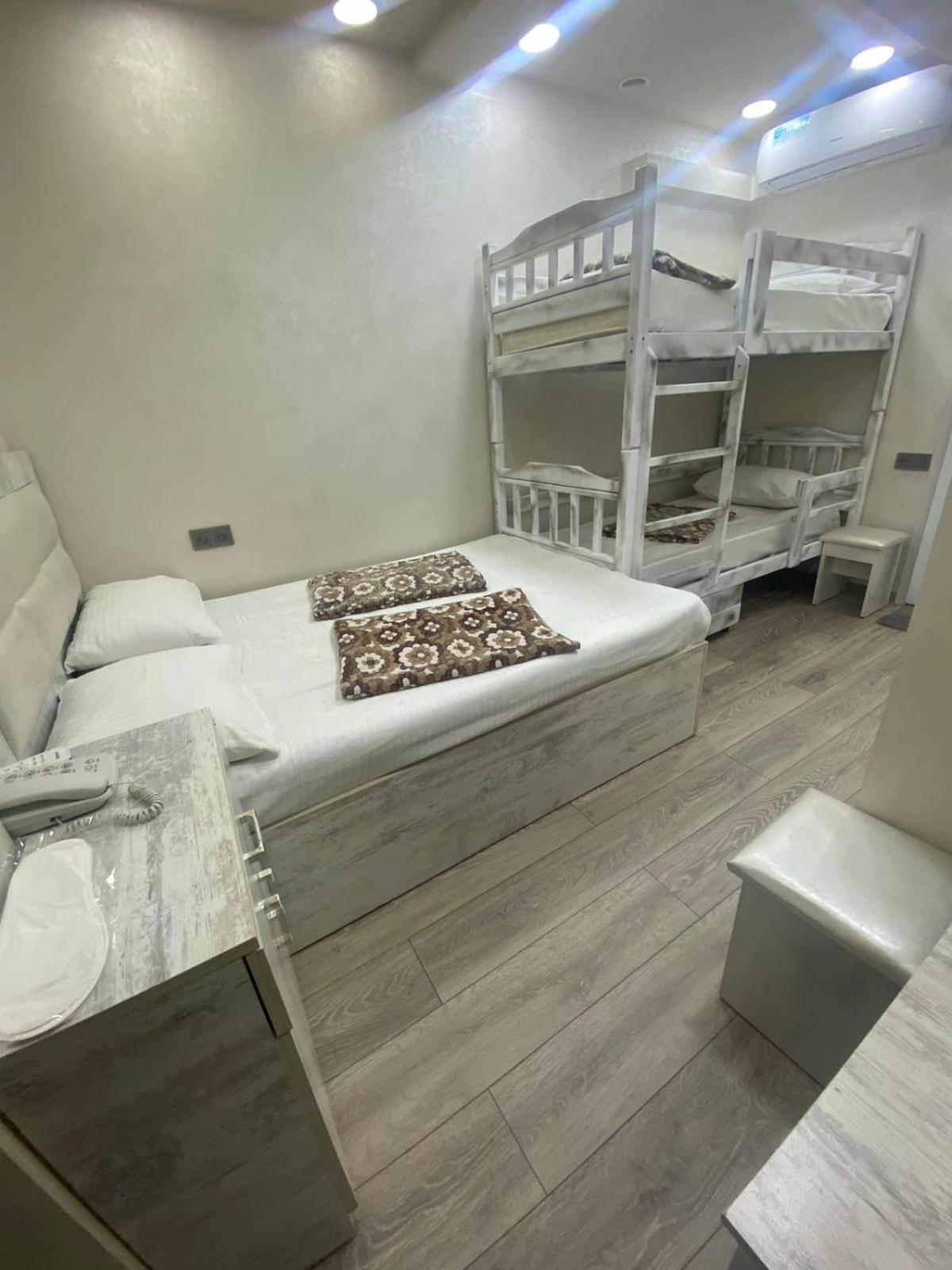 HOTEL N1