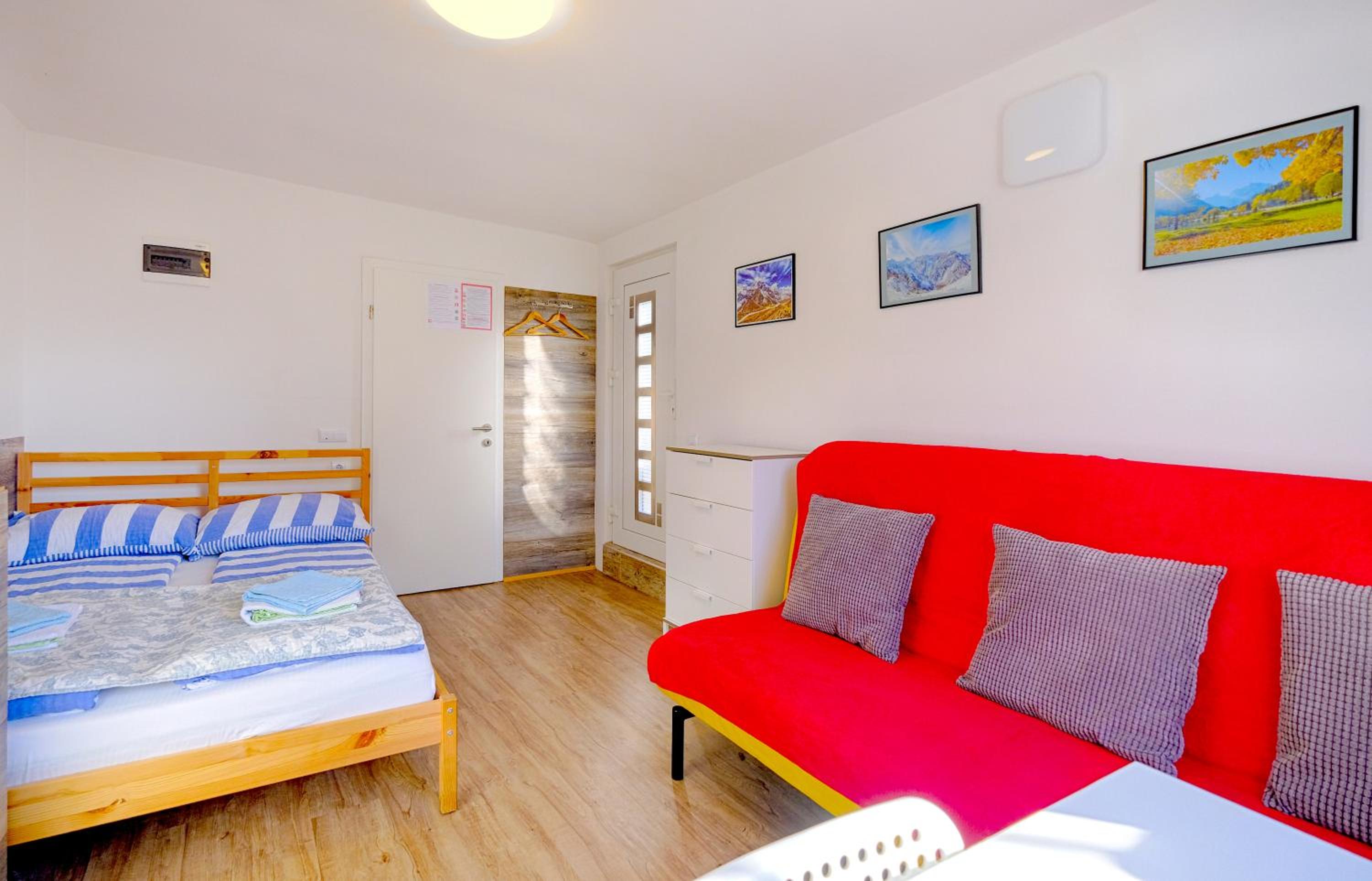Studio Southwest 3 with AirCon & FREE Parking view 2