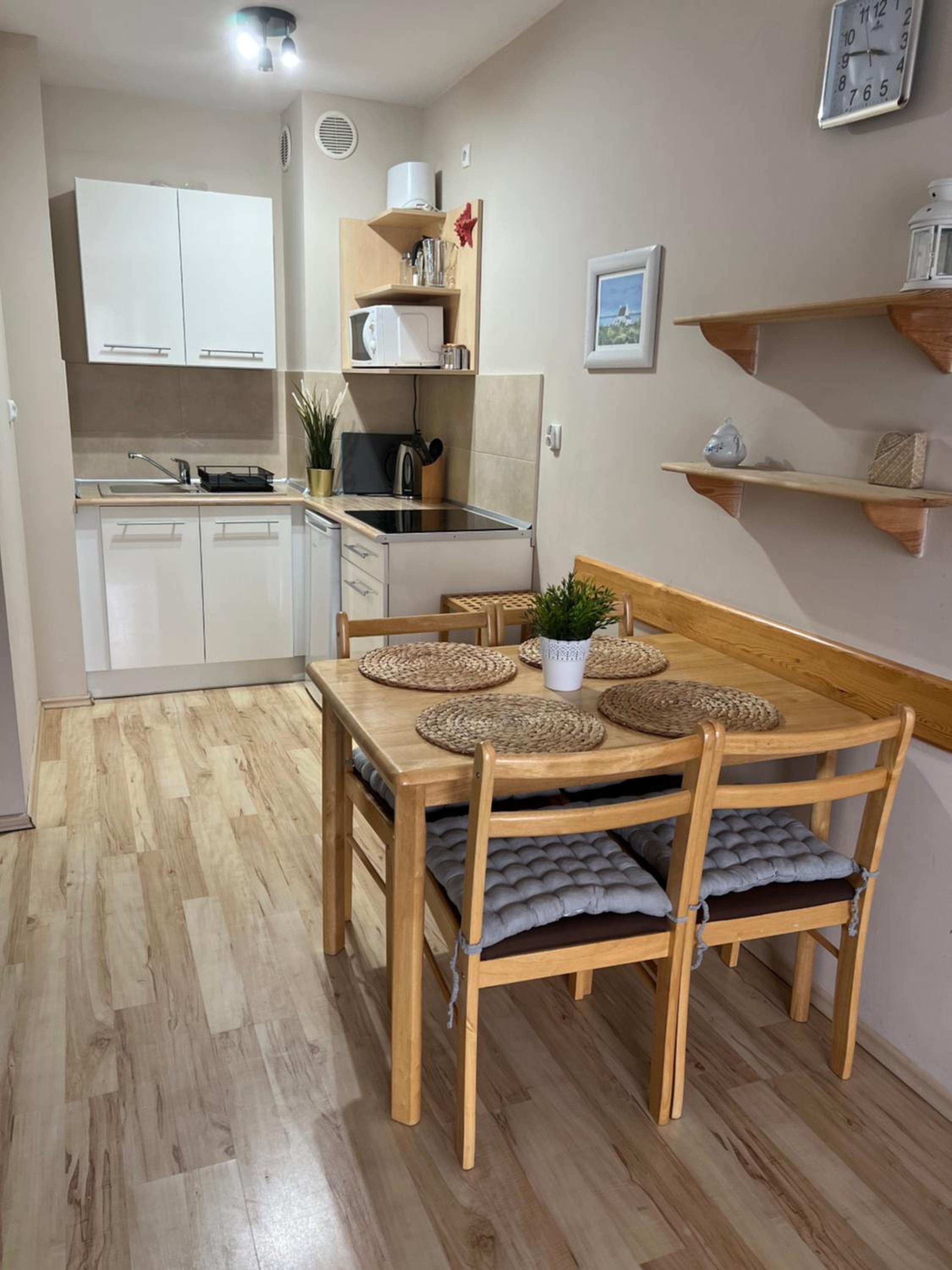 APARTAMENT AST view 4