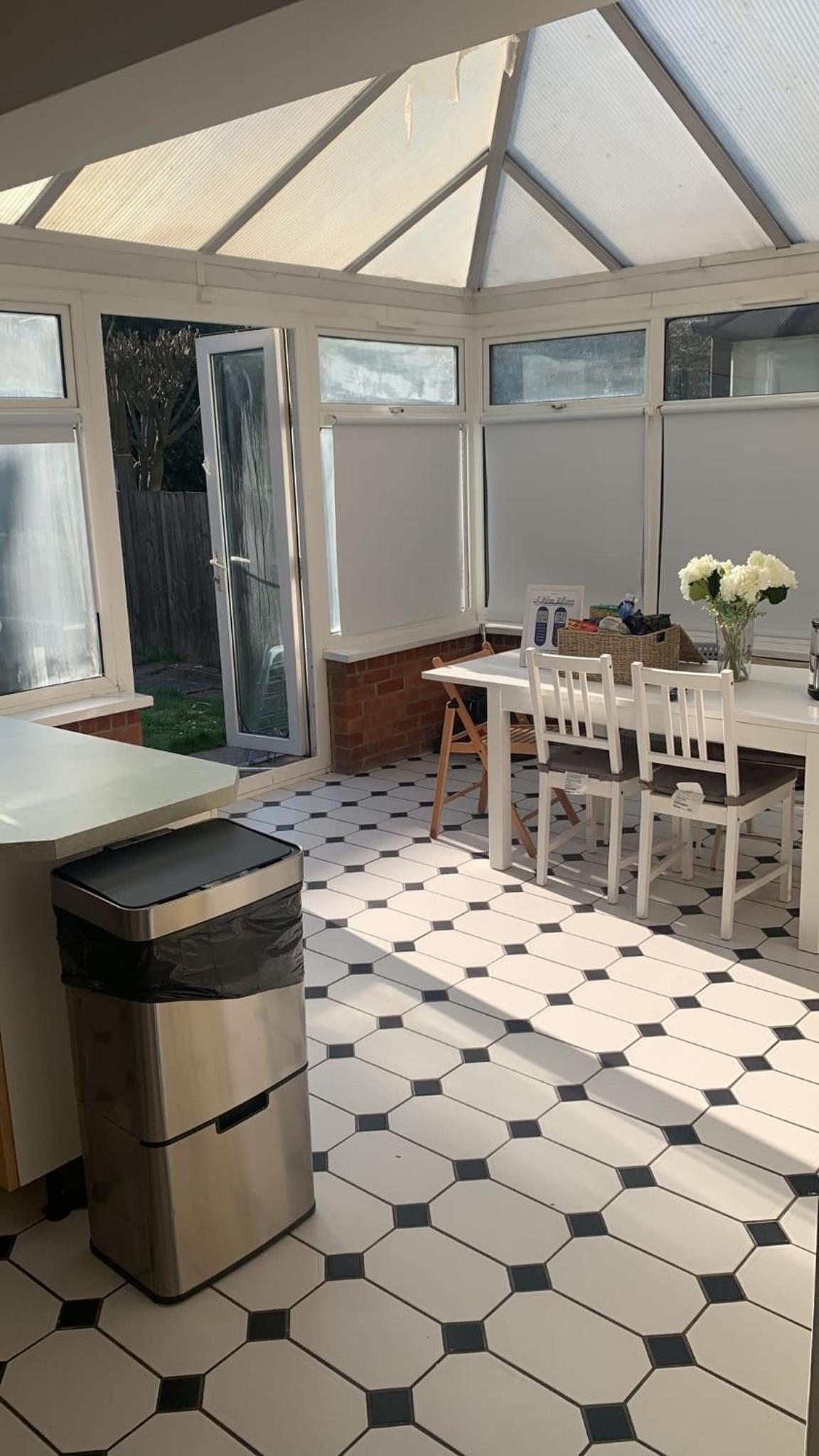 Great 5-Bedroom House in Thornton Road sleeps 14+