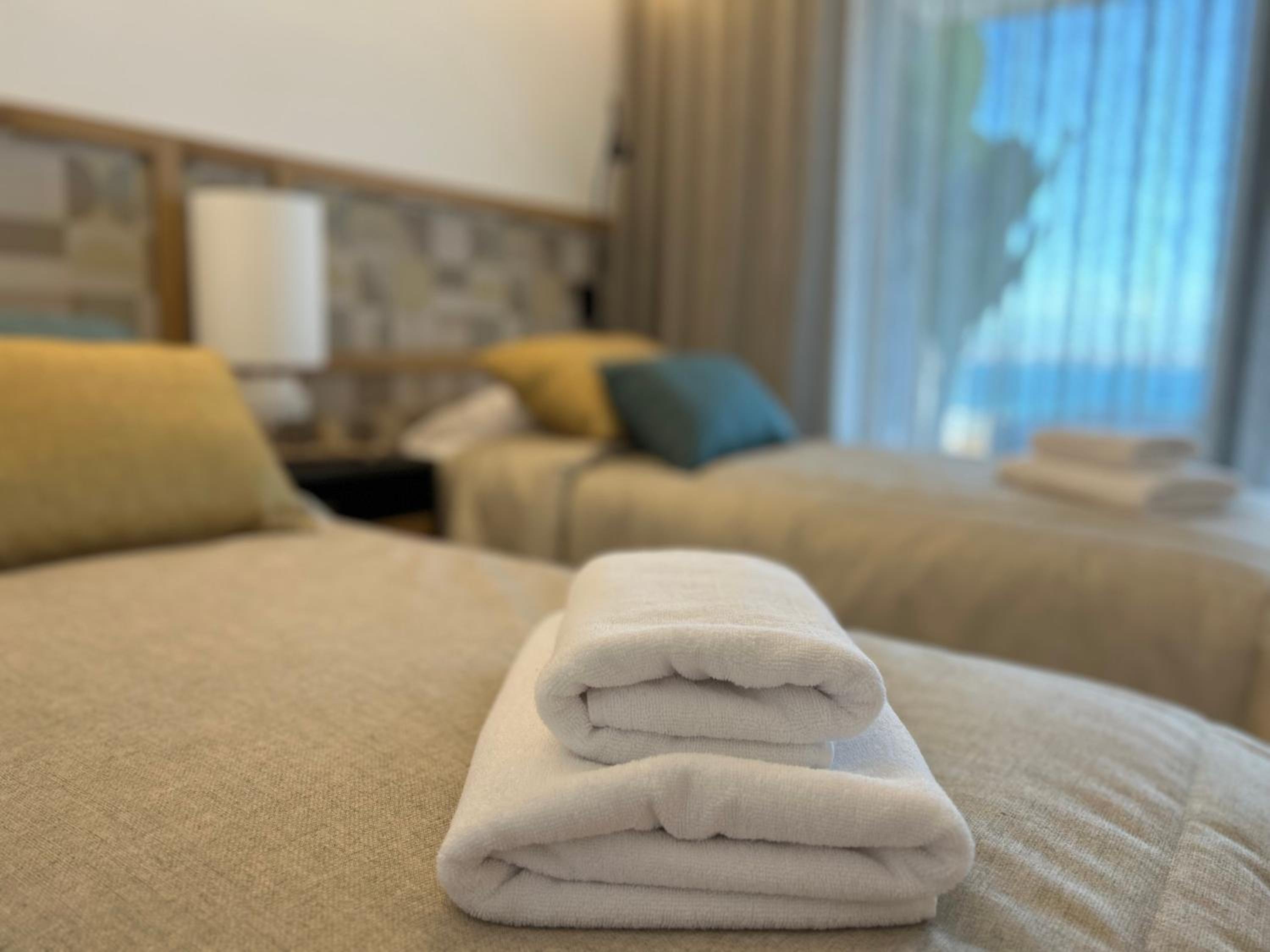 POSIDONIA PUNTA PRIMA - Luxury Seafront Apartments