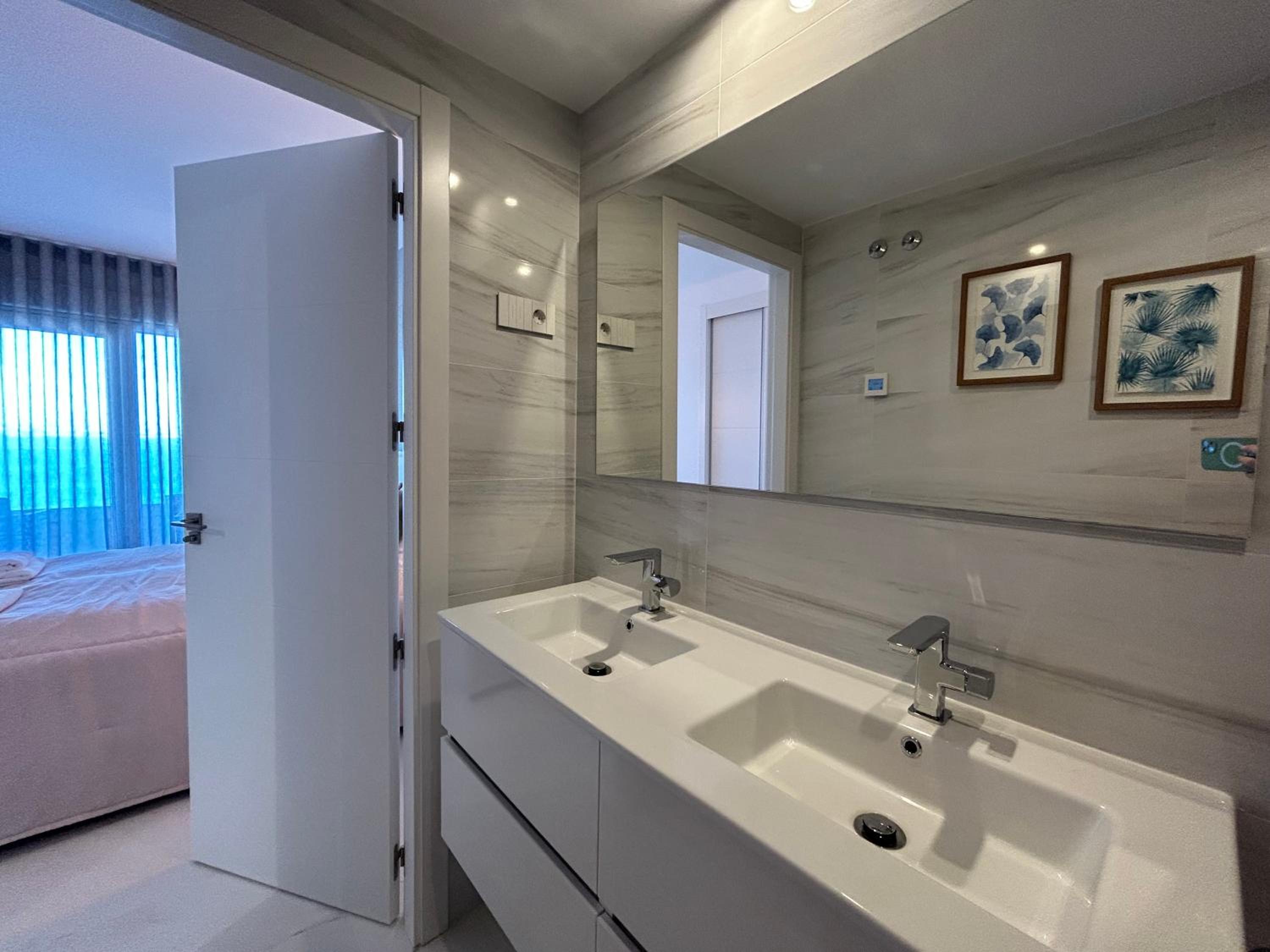 POSIDONIA PUNTA PRIMA - Luxury Seafront Apartments