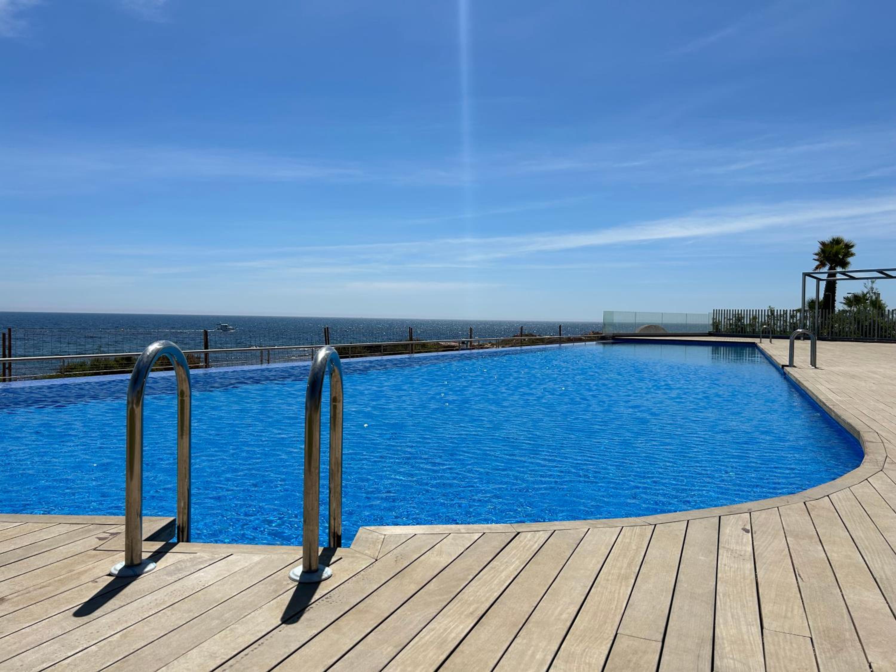 POSIDONIA PUNTA PRIMA - Luxury Seafront Apartments