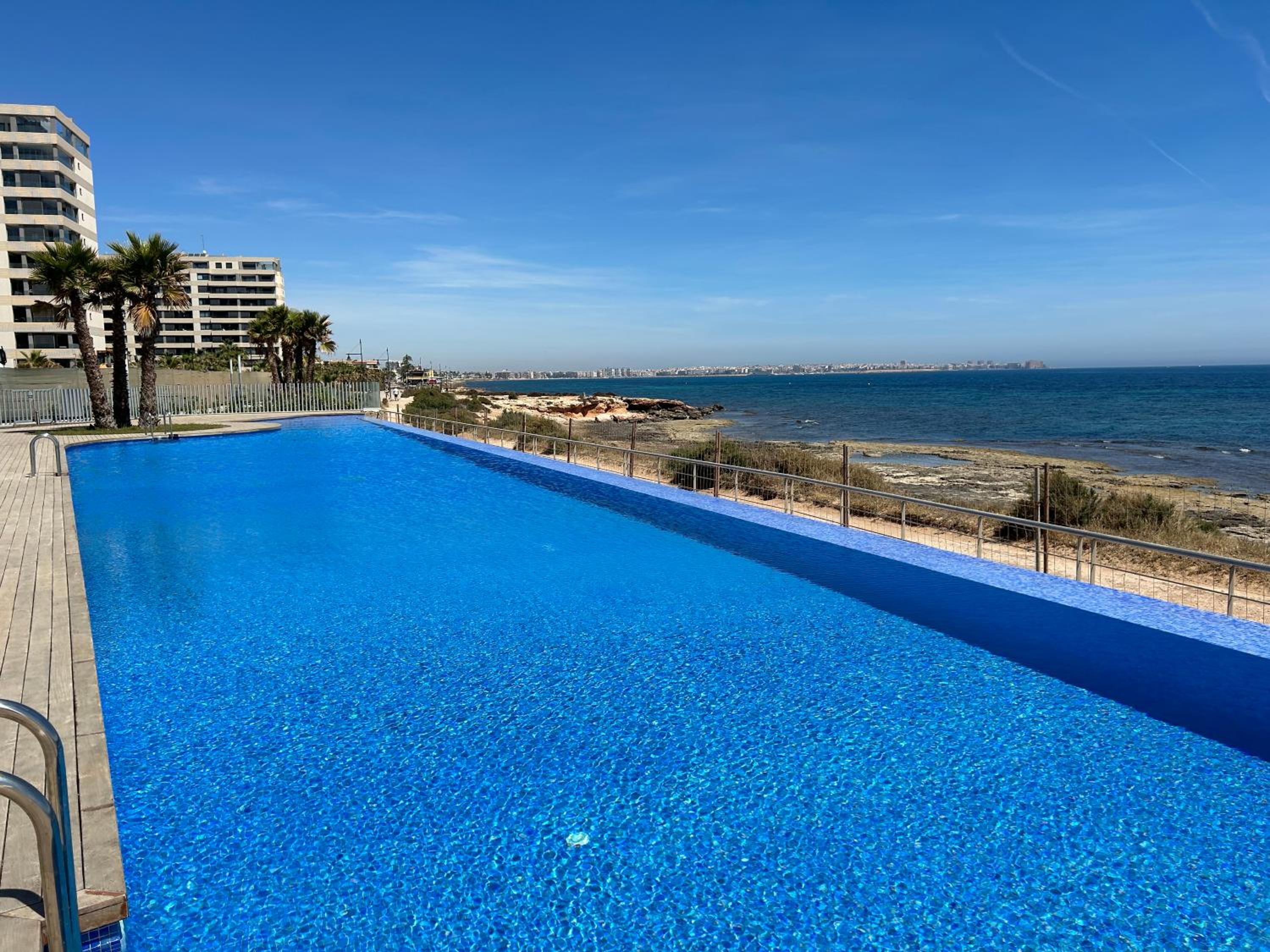 POSIDONIA PUNTA PRIMA - Luxury Seafront Apartments