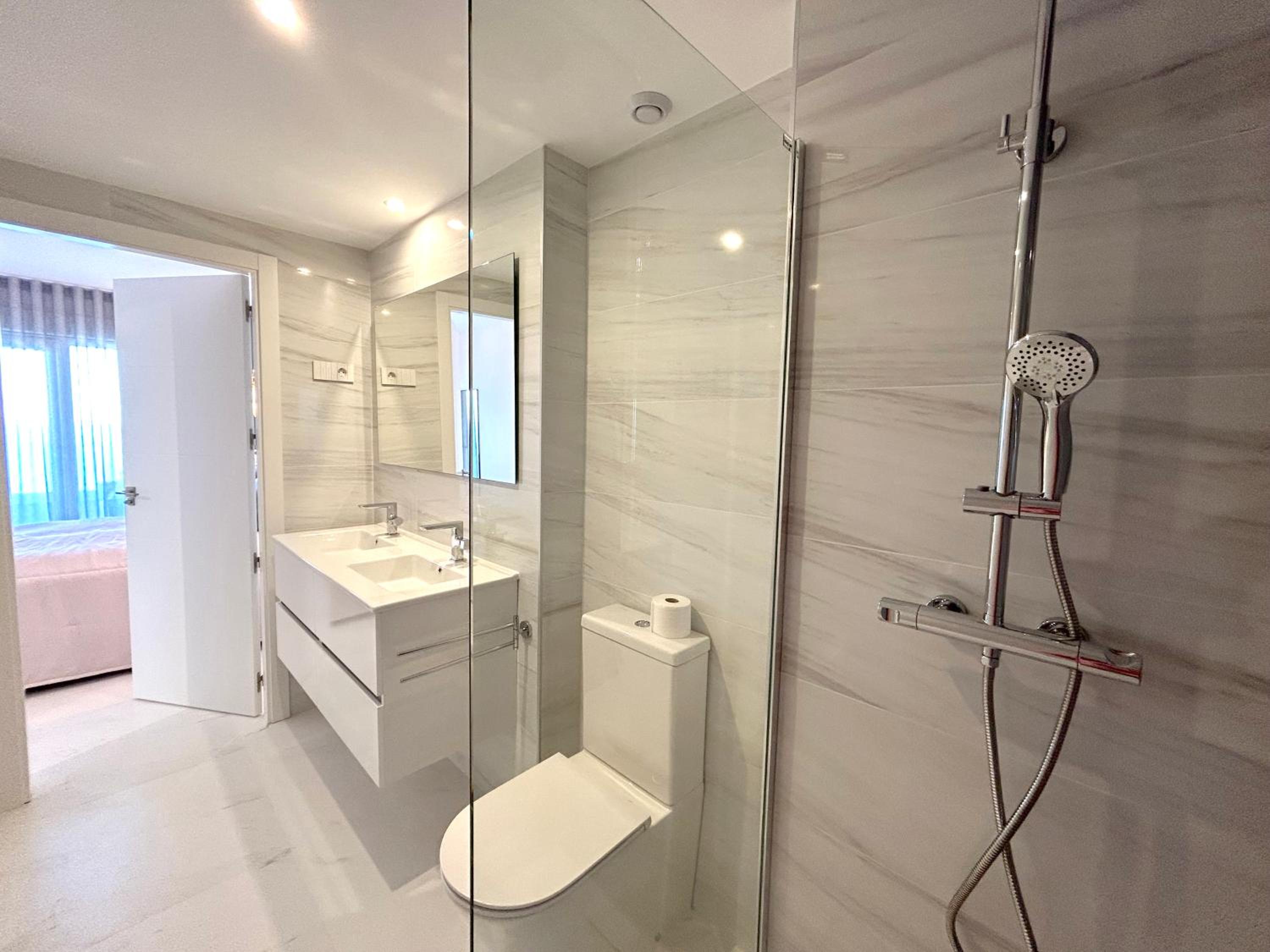 POSIDONIA PUNTA PRIMA - Luxury Seafront Apartments