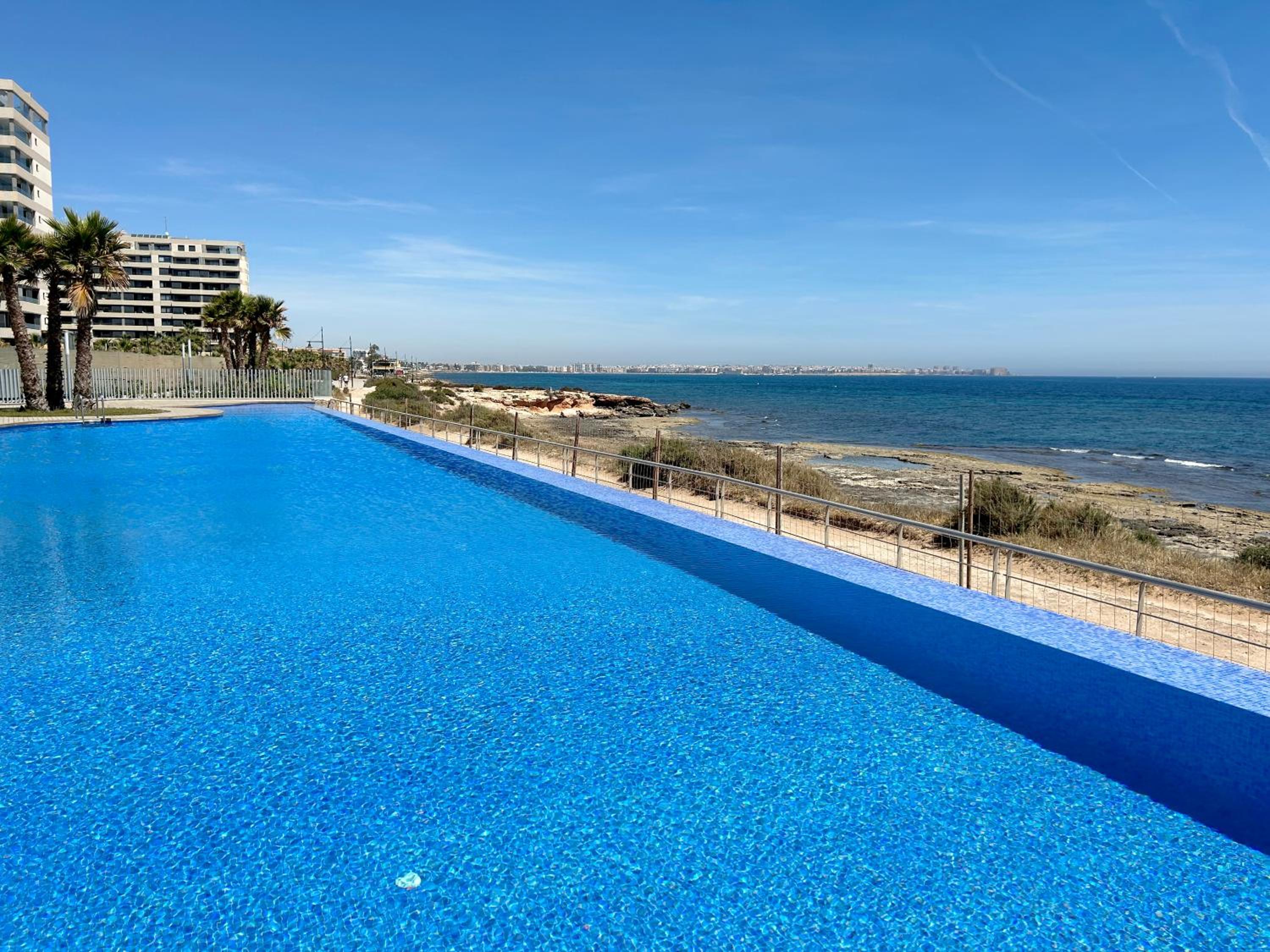POSIDONIA PUNTA PRIMA - Luxury Seafront Apartments