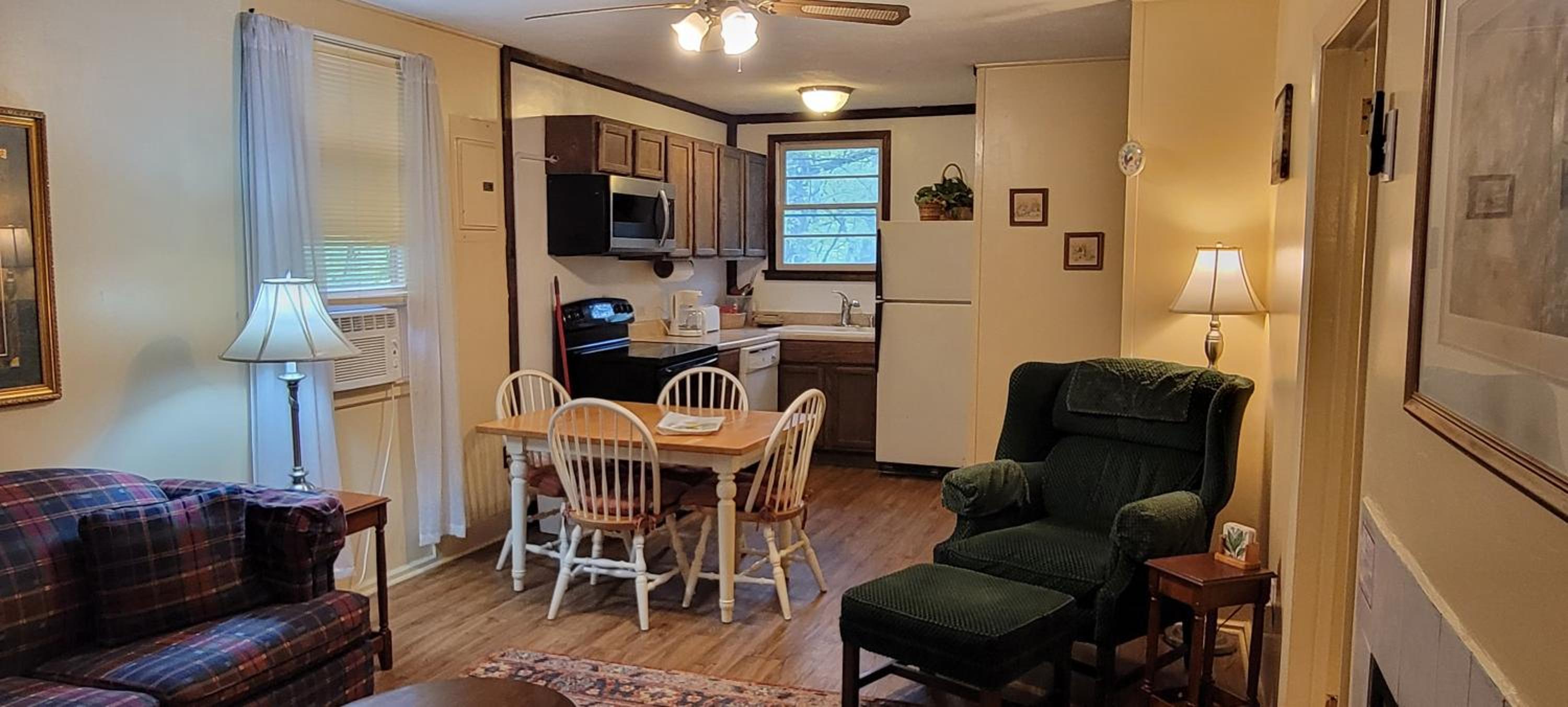Arrowmont Stables & Cabins