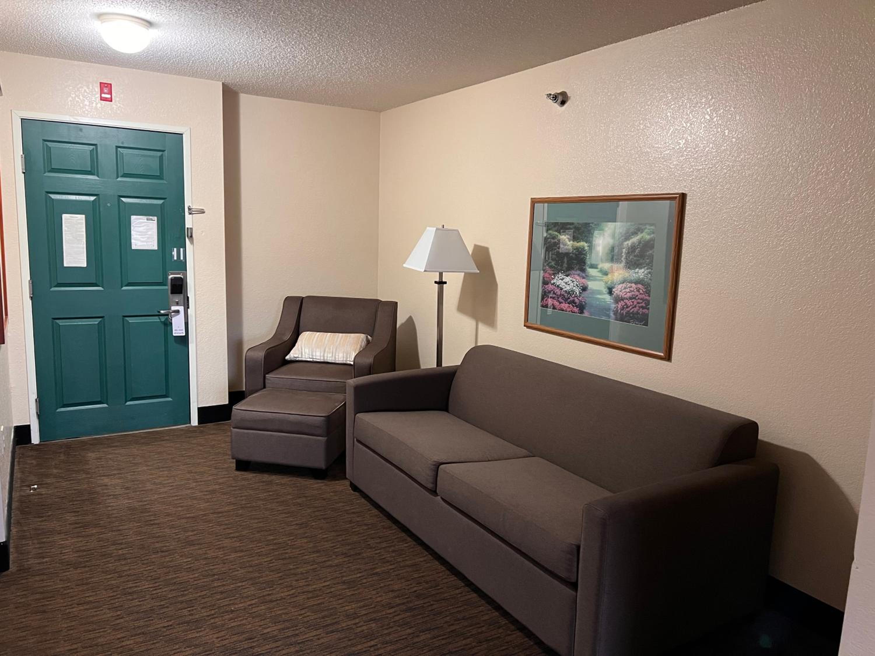 GrandStay Hotel and Suite Waseca - Property Image 9