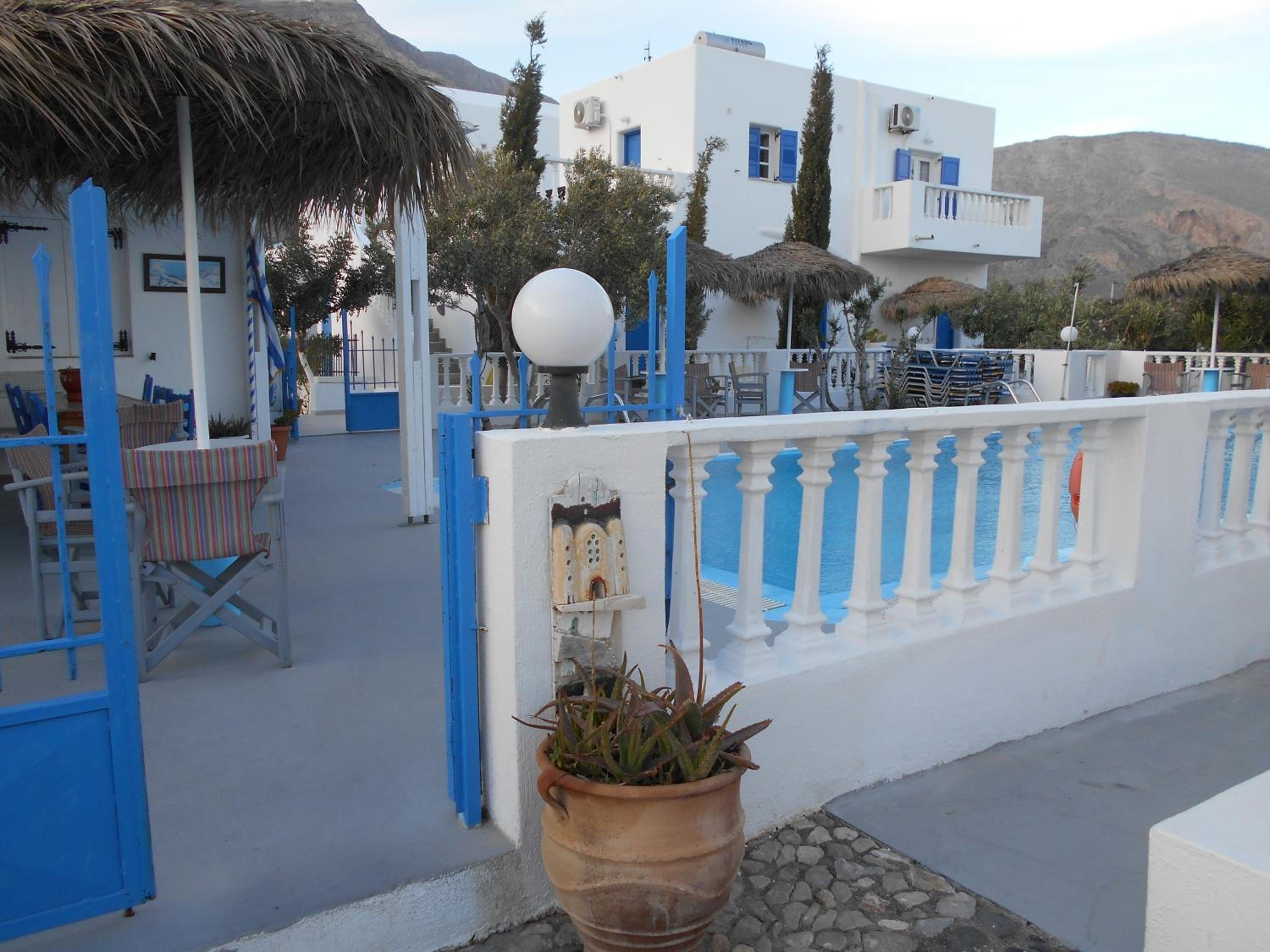 Studios Apartments Kapetanios