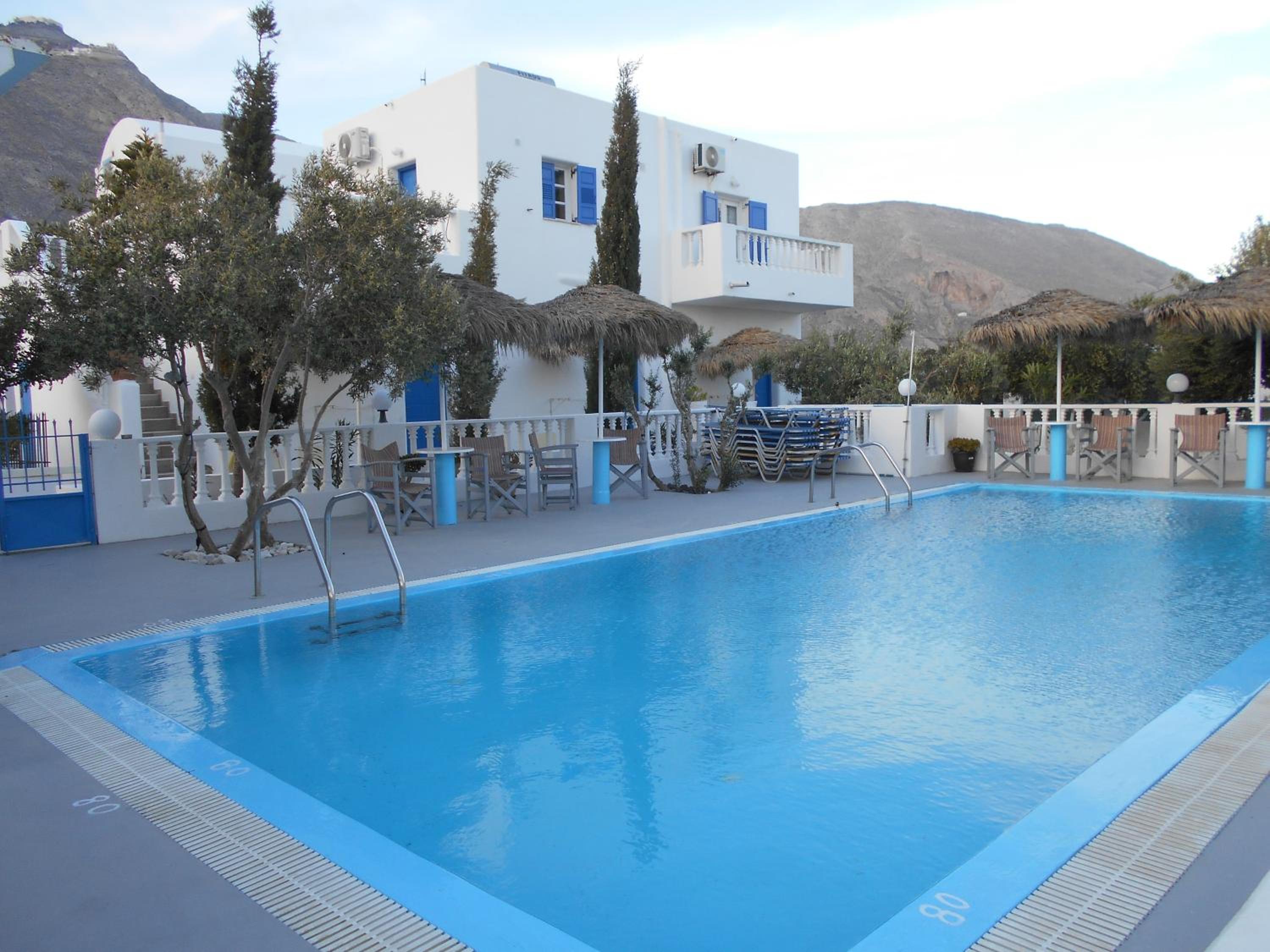 Studios Apartments Kapetanios