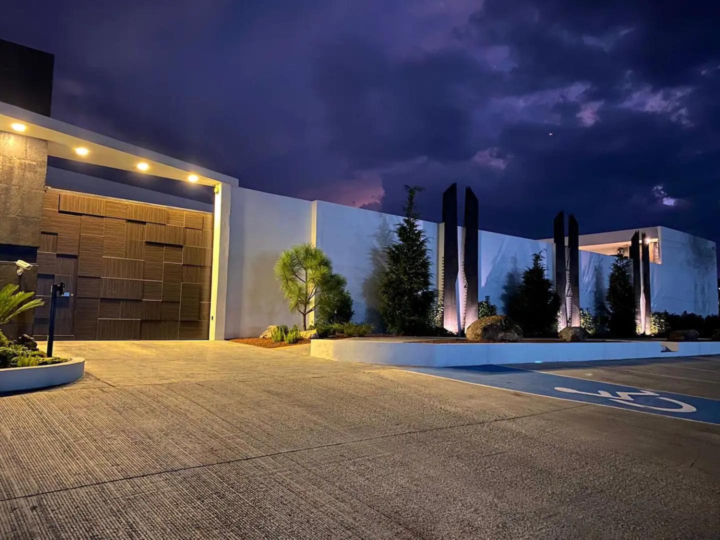 Hotel Loft Platino - Image 1