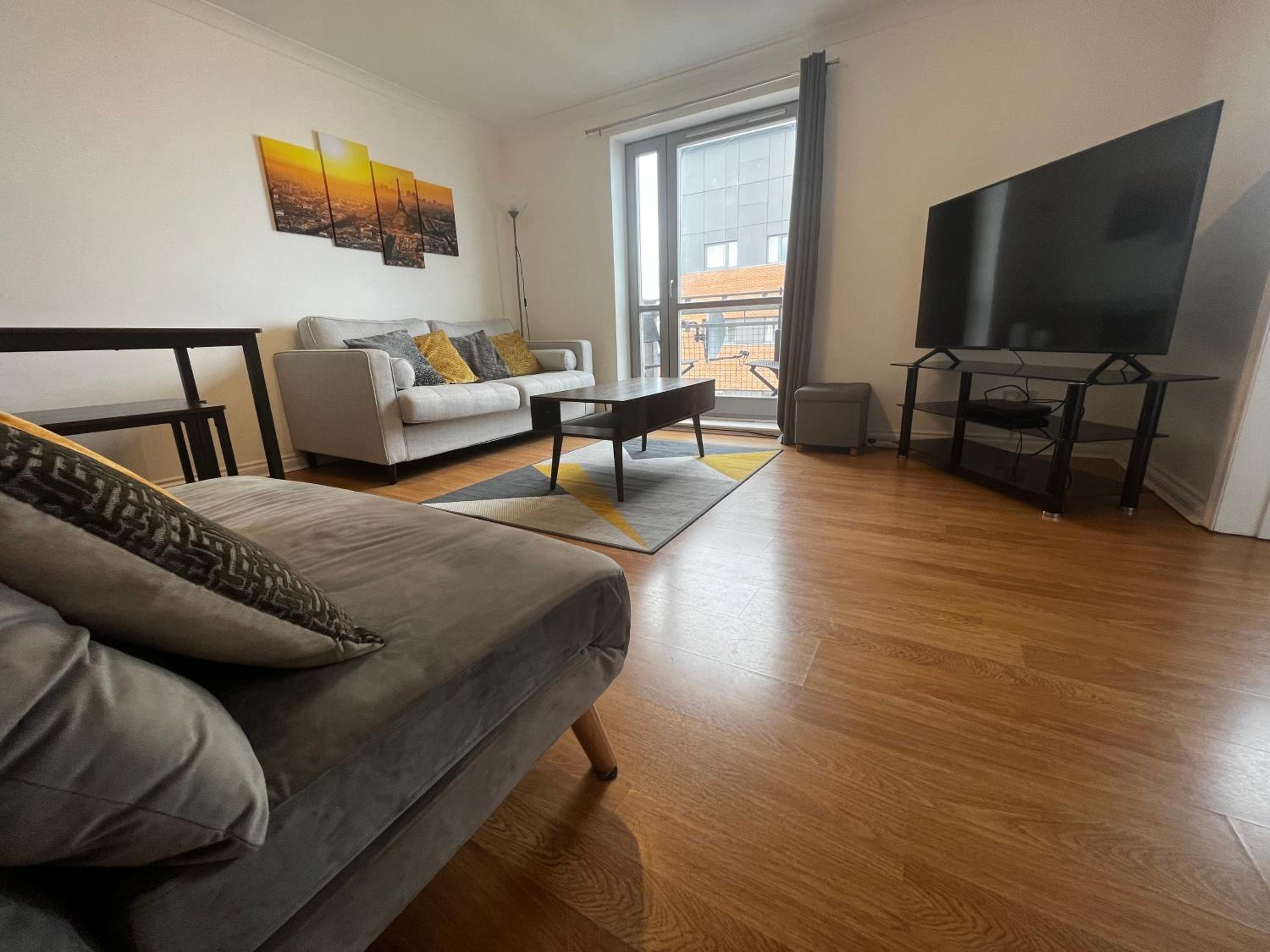 River View Apartment - Central Dundee - Free Private Parking - Sky & TNT Sports - Lift Access - Superfast WIFI - Quiet Neighbourhood - 2 Bathrooms - Amazin view 5