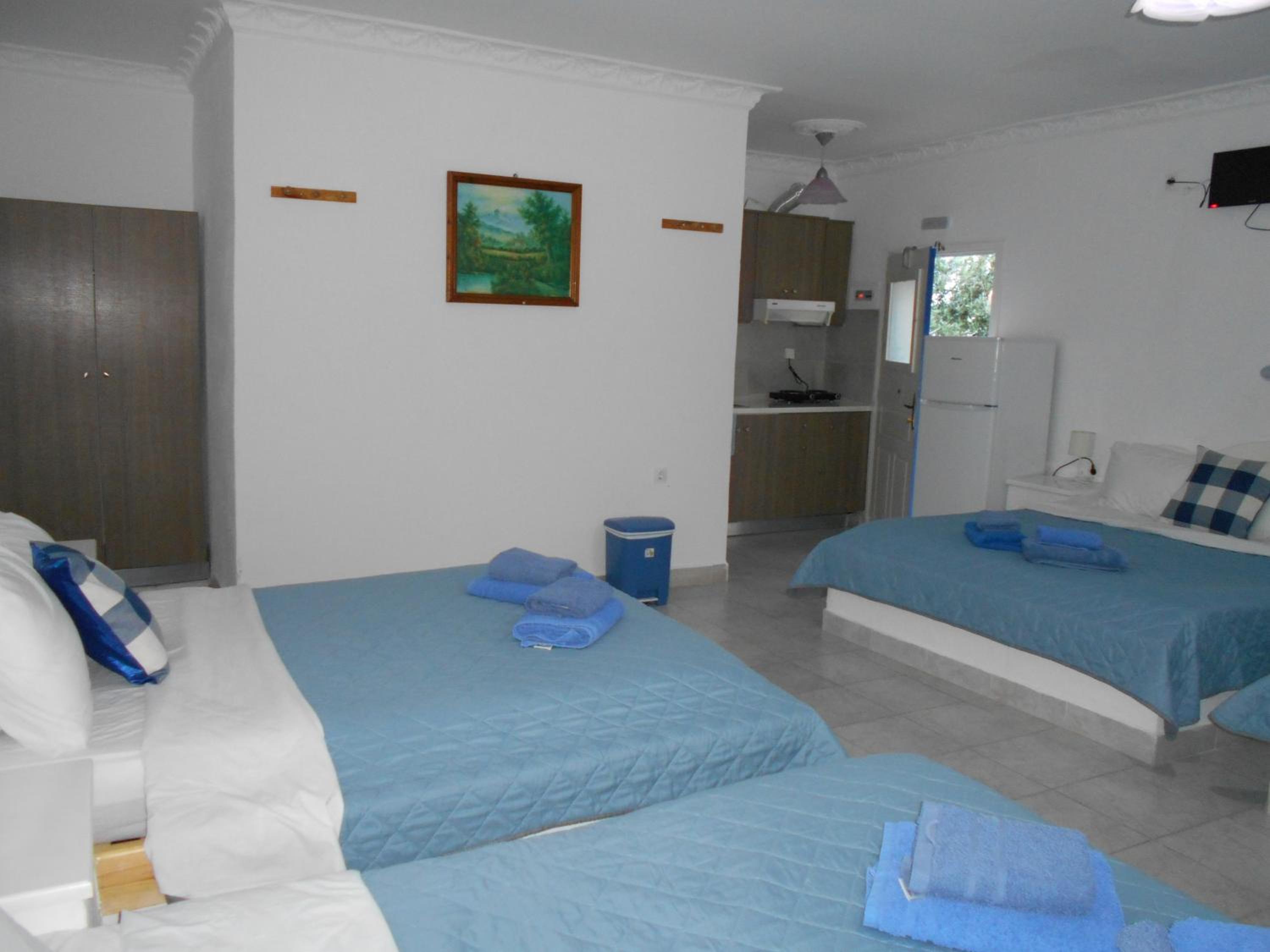 Studios Apartments Kapetanios