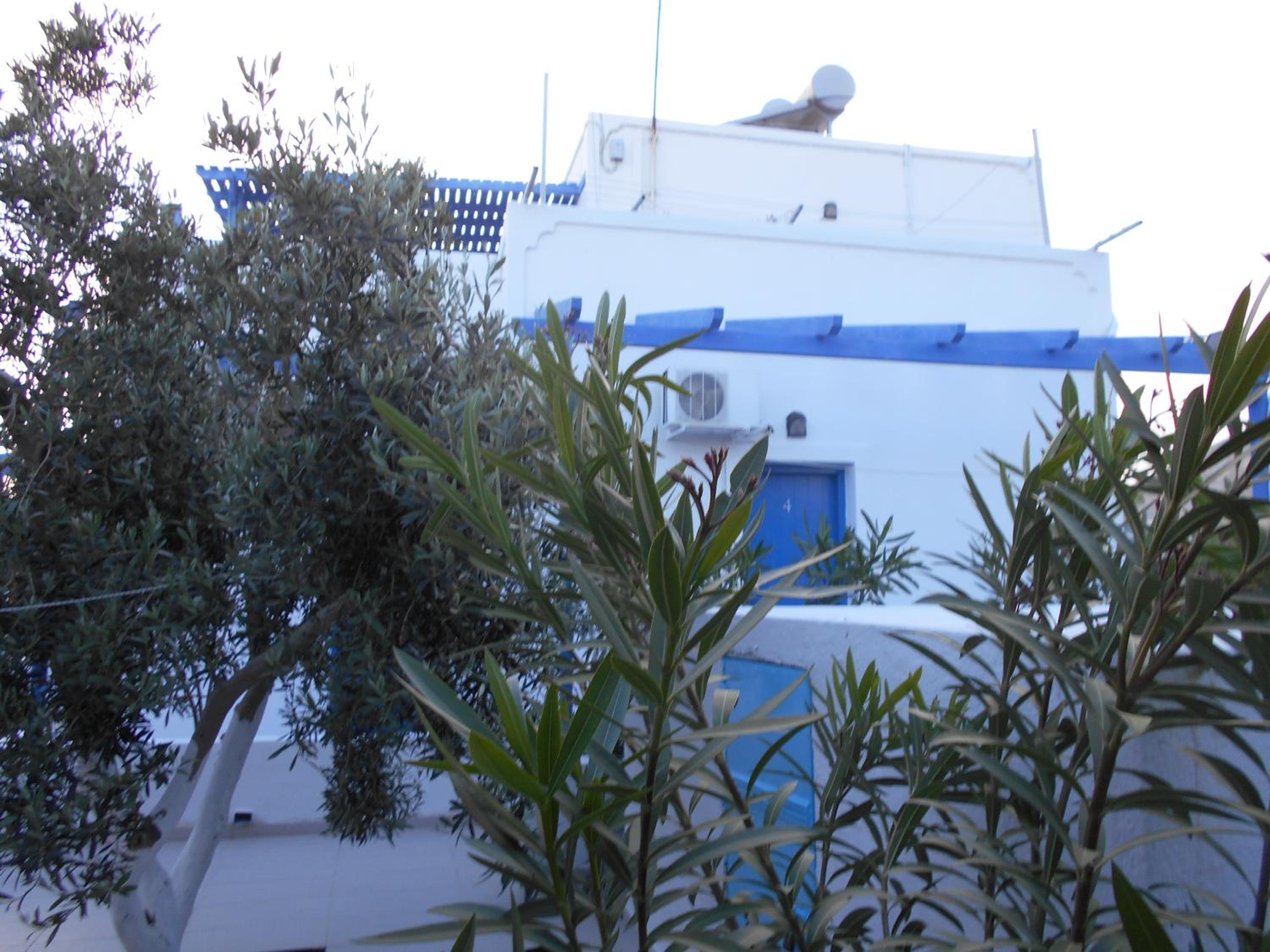 Studios Apartments Kapetanios